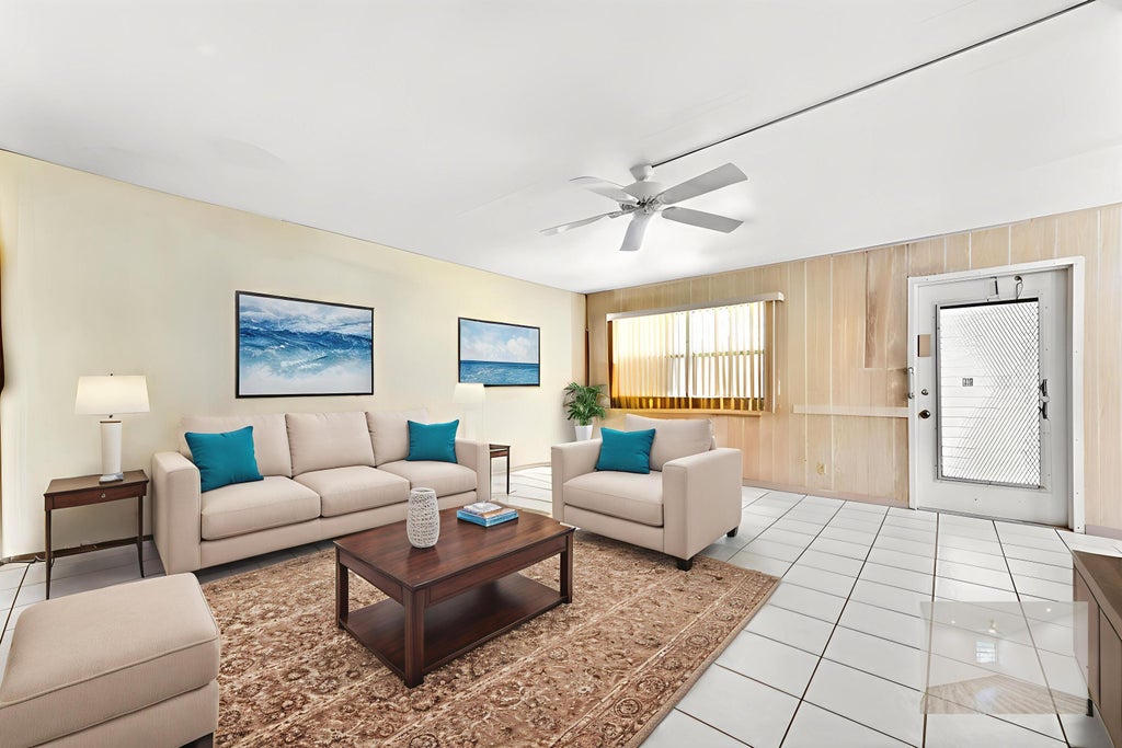 Photo of 444 Saxony J, Delray Beach, FL 33446 (MLS # R11102282)