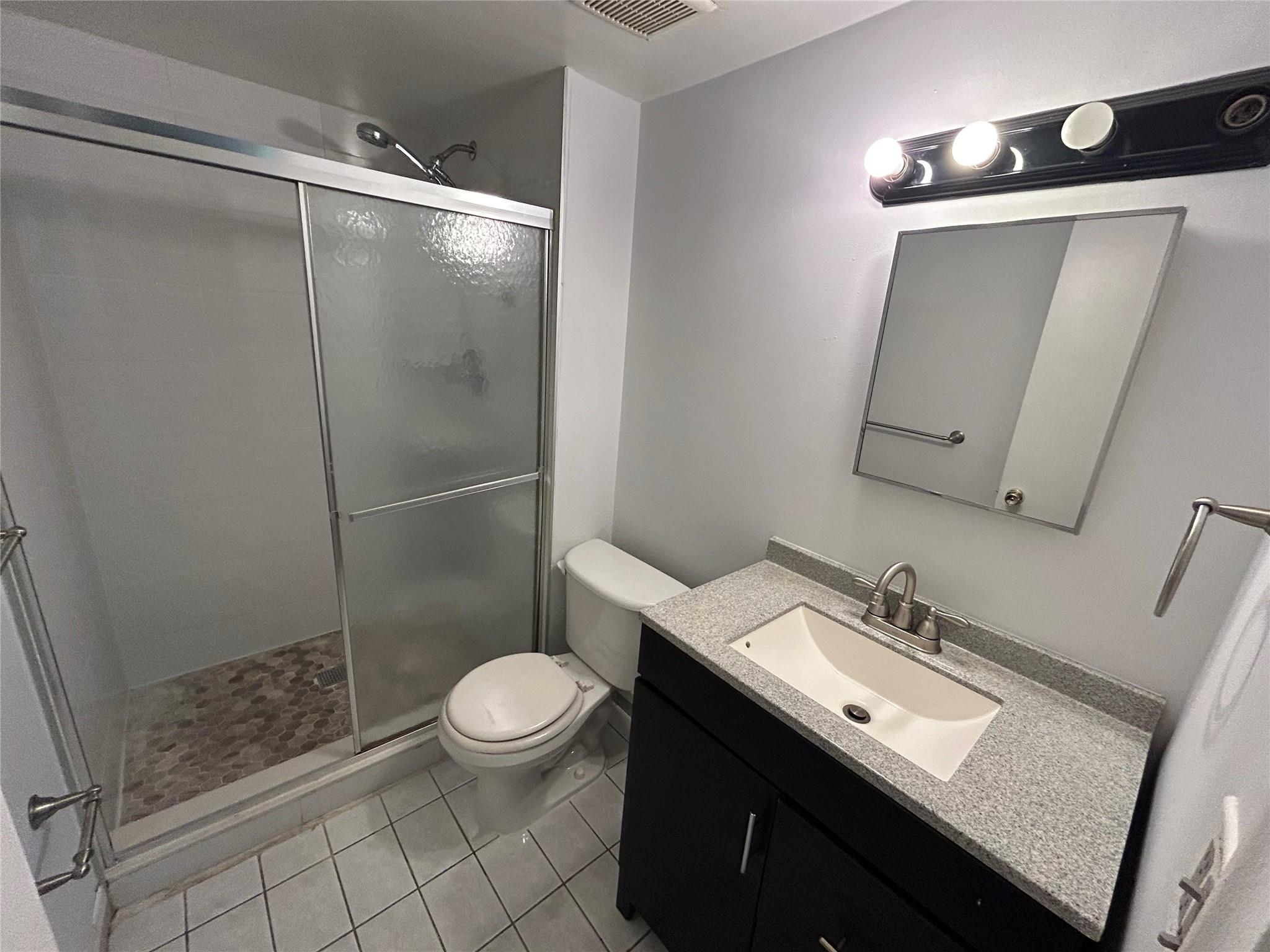 Golfview arms condo - Residential