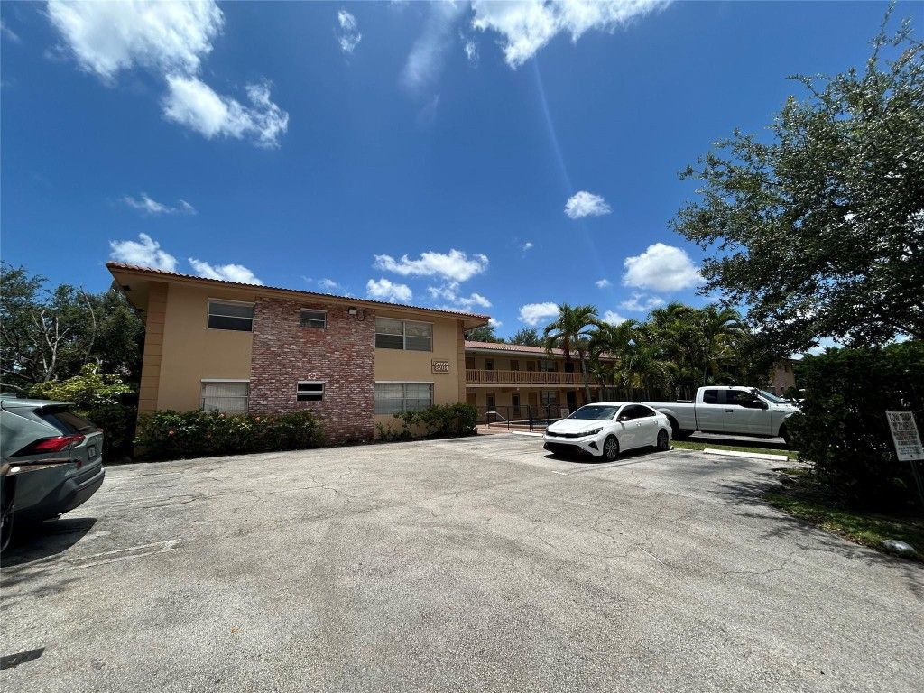 Photo of 8704 NW 35Th Street #204, Coral Springs, FL 33065 (MLS # F10497142)