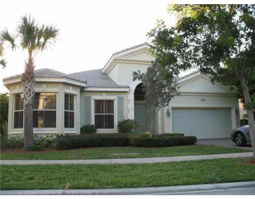 Photo of 3131 Hartridge Terrace, Wellington, FL 33414 (MLS # R11045839)