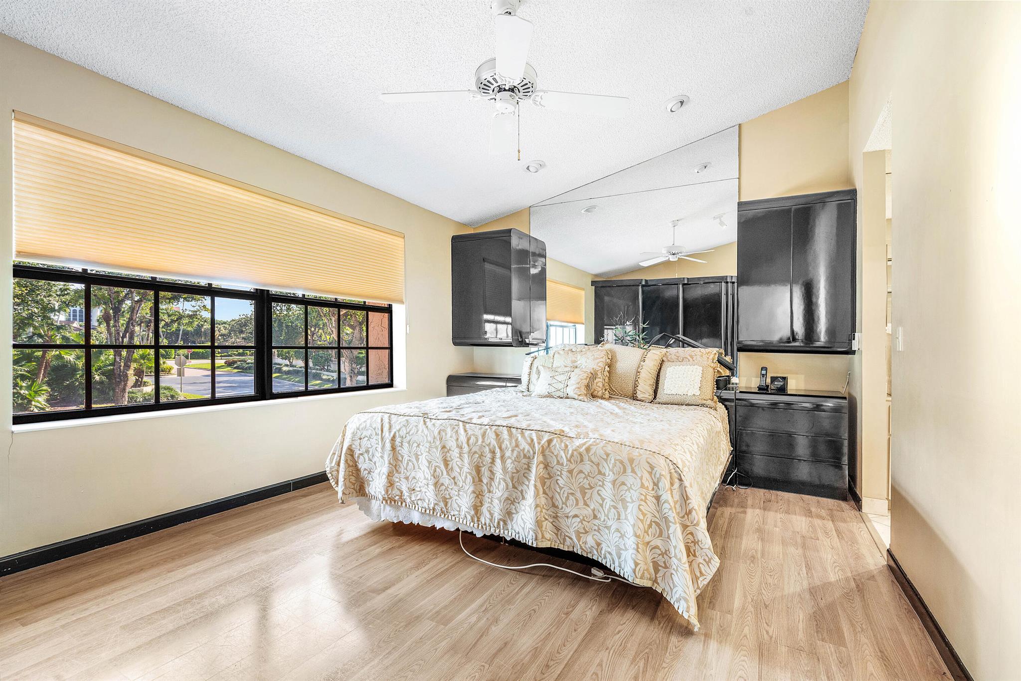 LA MIRADA AT BOCA POINTE - Residential