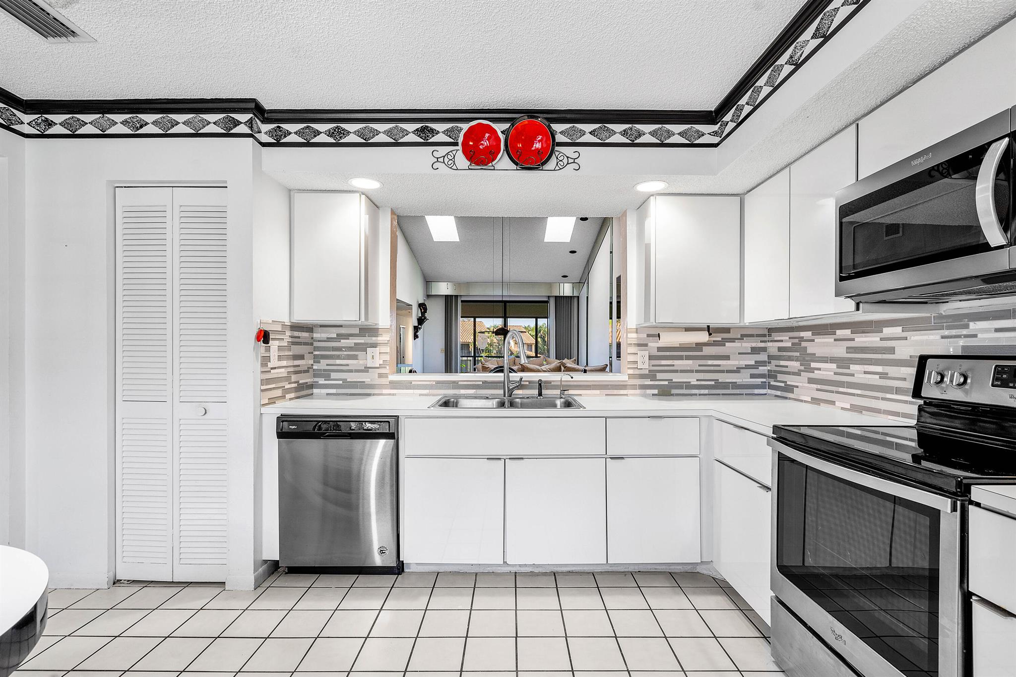 LA MIRADA AT BOCA POINTE - Residential