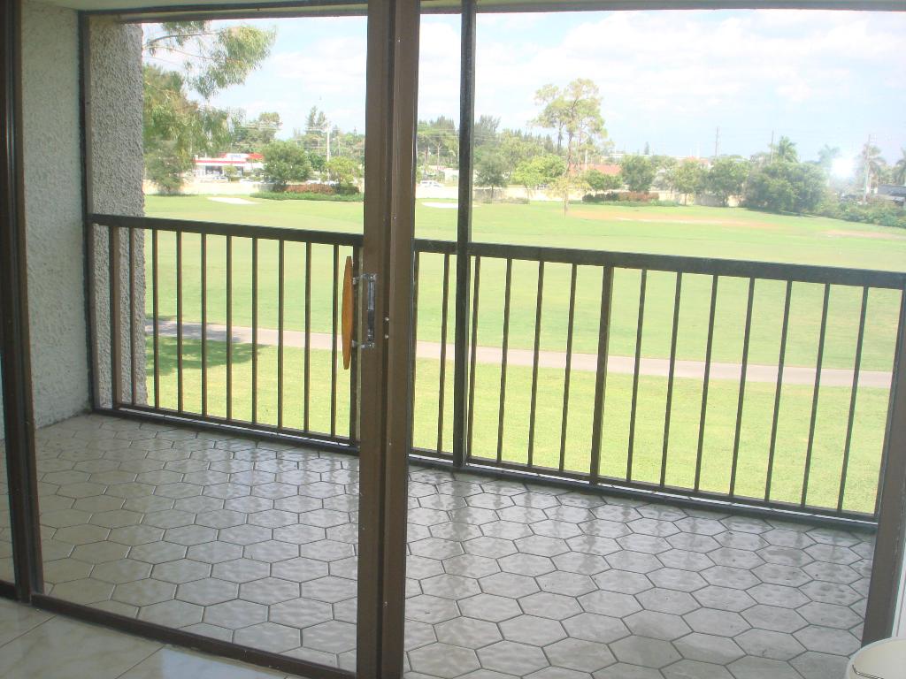 FOUNTAINS OF PALM BEACH CONDO 7 - Residential