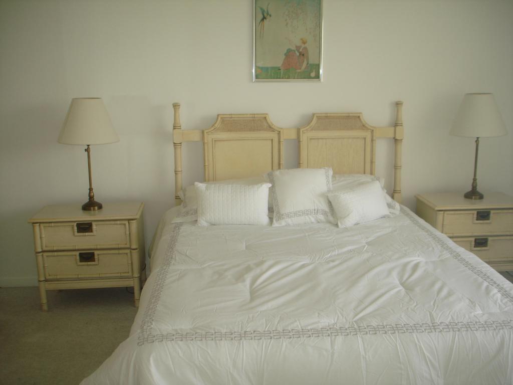 FOUNTAINS OF PALM BEACH CONDO 7 - Residential