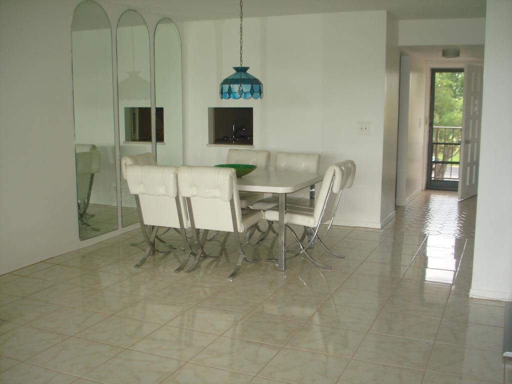 FOUNTAINS OF PALM BEACH CONDO 7 - Residential