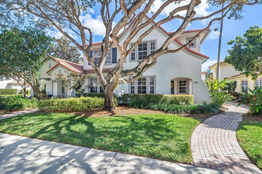 Photo of 128 Evergrene Parkway #5-B, Palm Beach Gardens, FL 33410 (MLS # R10966774)