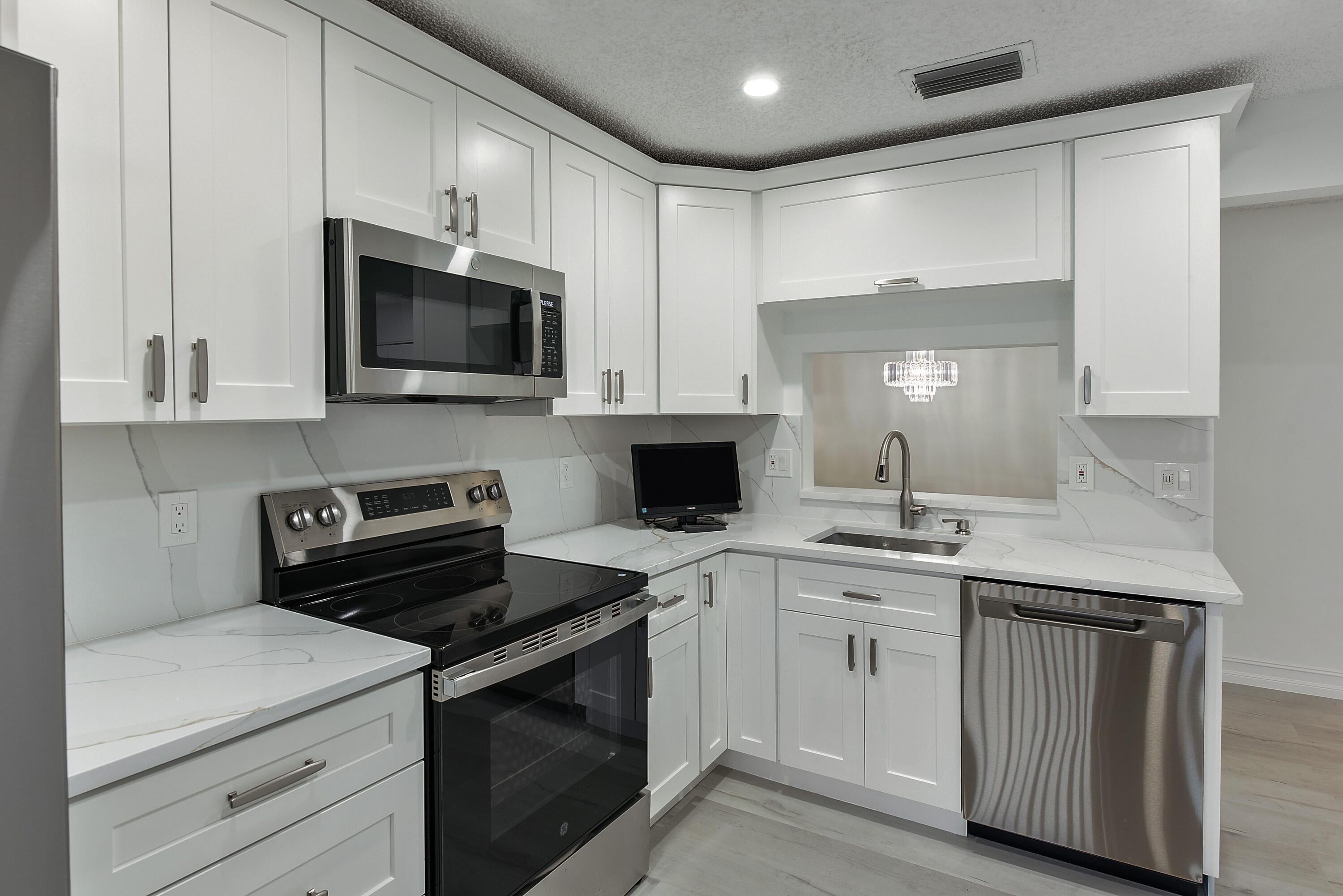 15342 Lakes Of Delray Boulevard 98, Delray Beach FL 33484