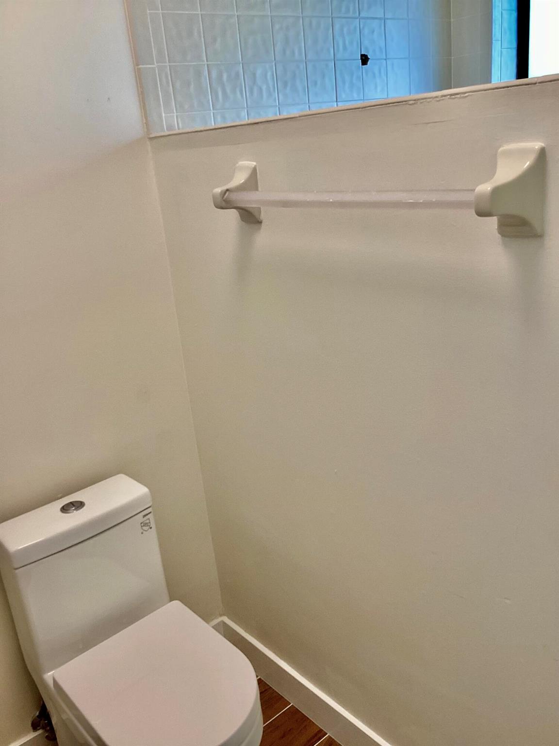 ARBOR WOOD VILLAS - Residential Lease