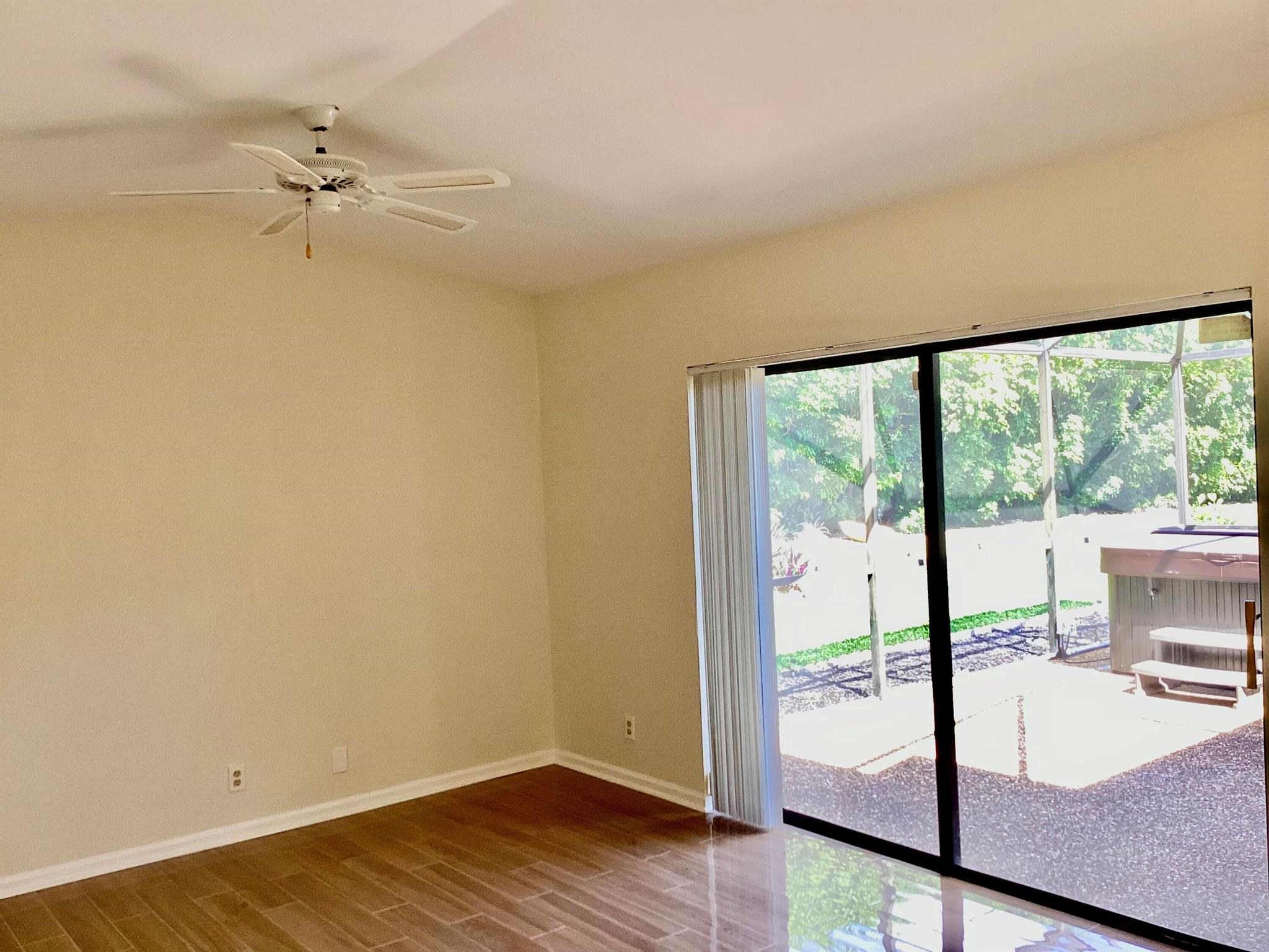 ARBOR WOOD VILLAS - Residential Lease