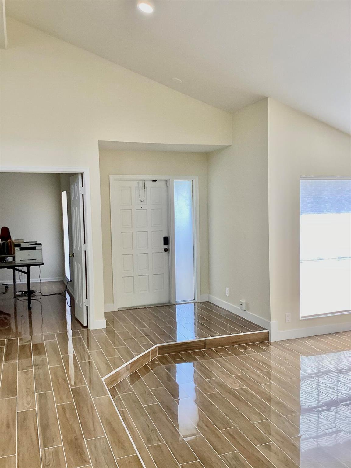 ARBOR WOOD VILLAS - Residential Lease