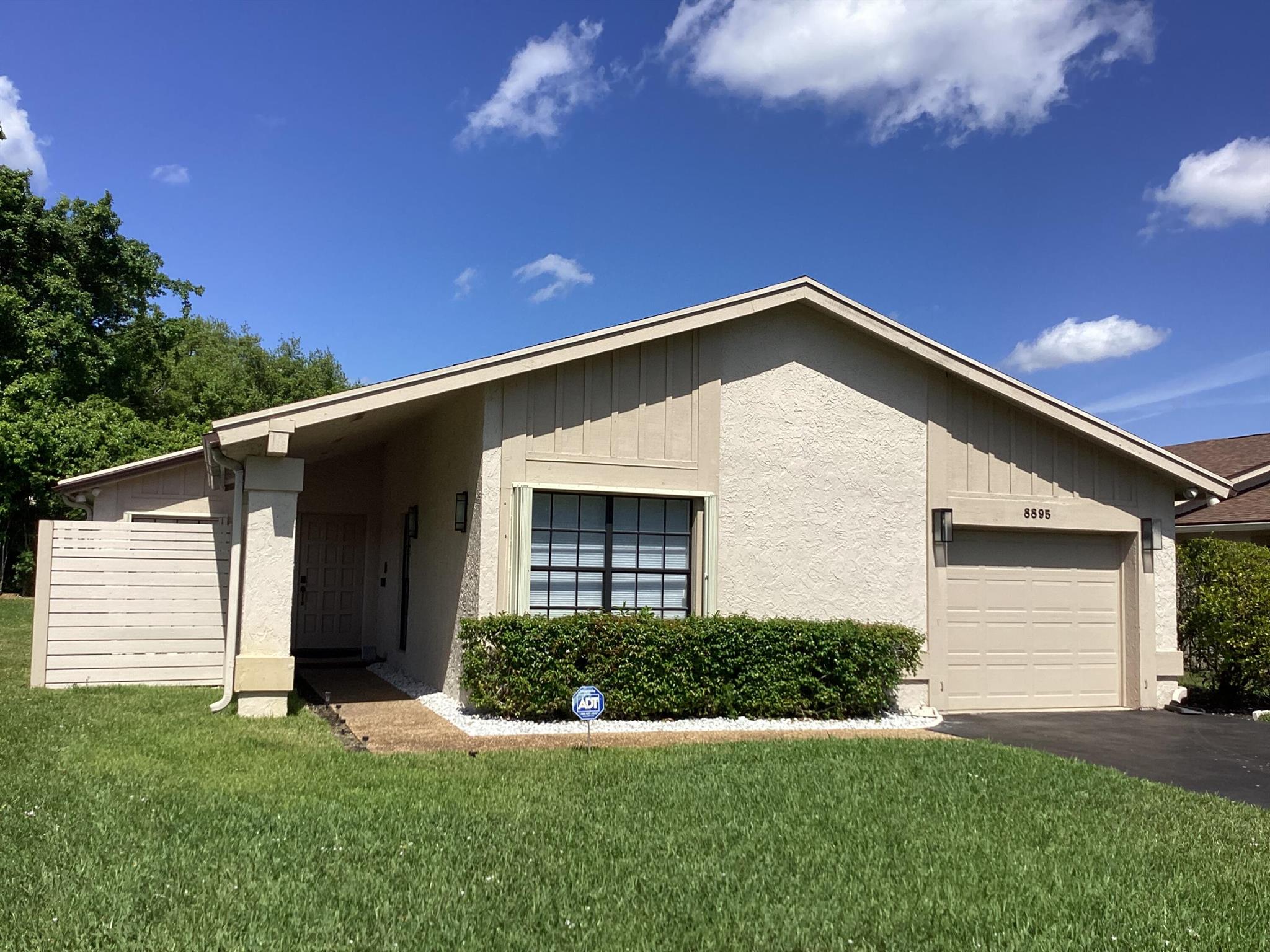 ARBOR WOOD VILLAS - Residential Lease