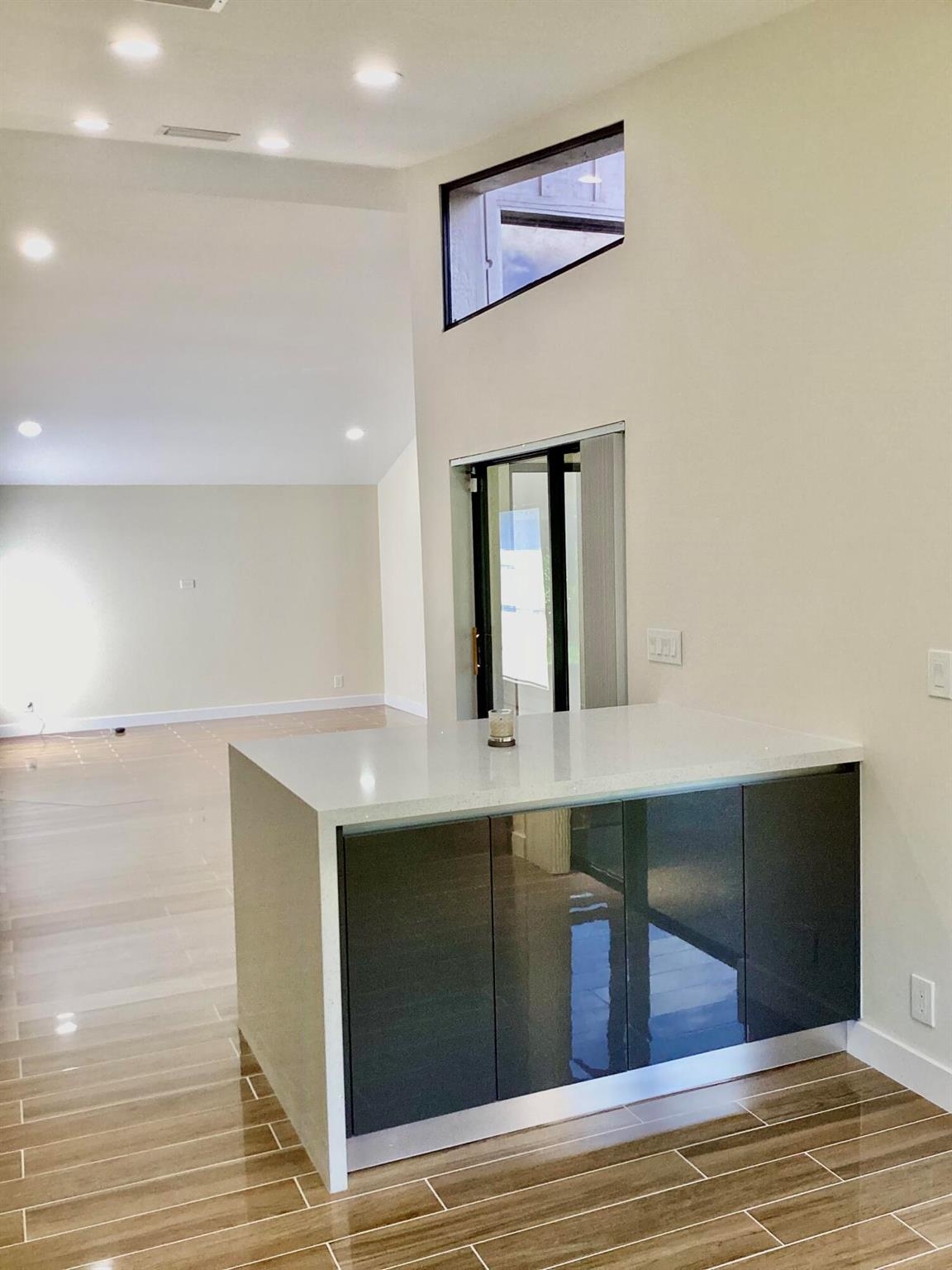 ARBOR WOOD VILLAS - Residential Lease