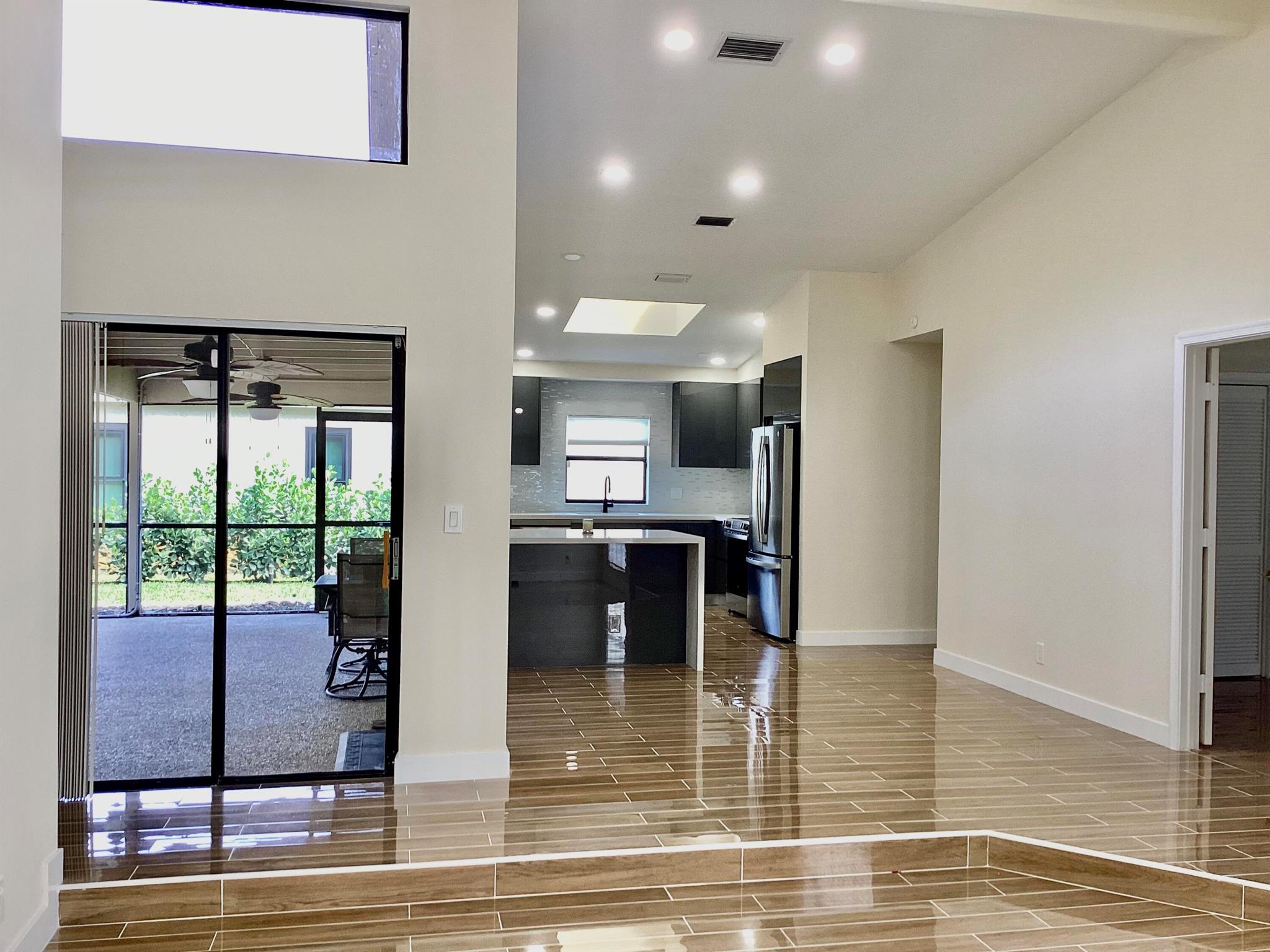 ARBOR WOOD VILLAS - Residential Lease