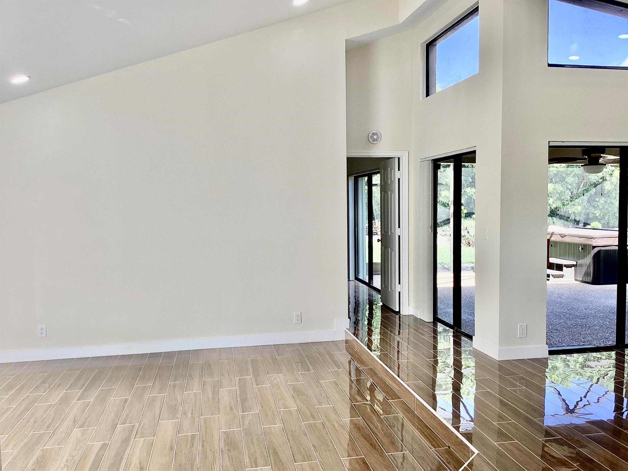 ARBOR WOOD VILLAS - Residential Lease