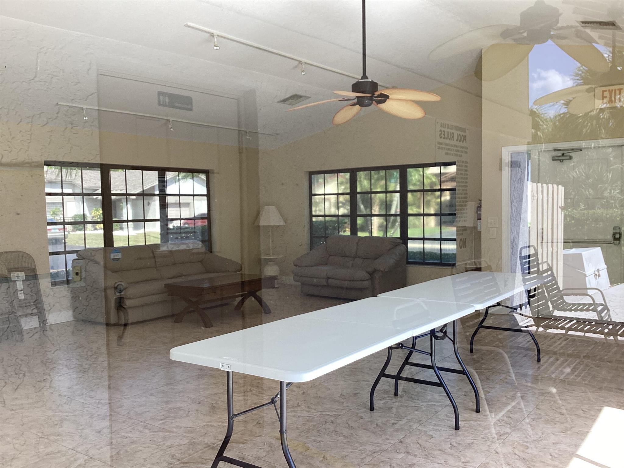 ARBOR WOOD VILLAS - Residential Lease