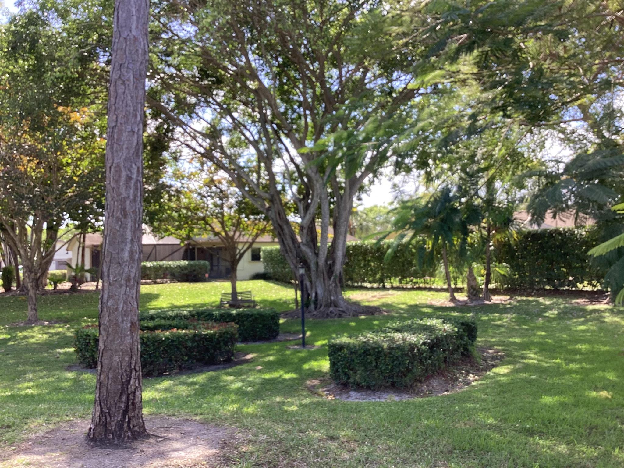 ARBOR WOOD VILLAS - Residential Lease