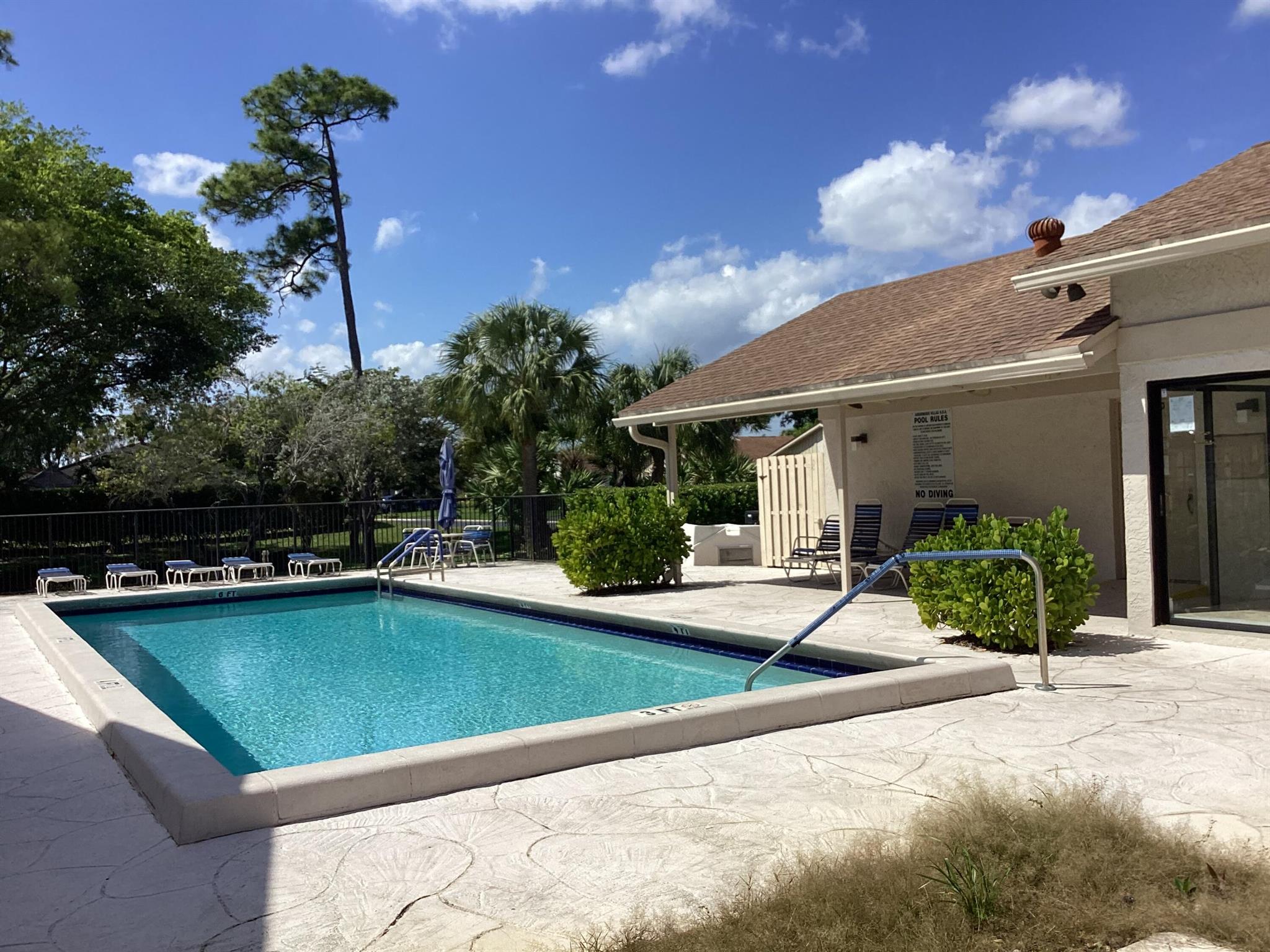 ARBOR WOOD VILLAS - Residential Lease