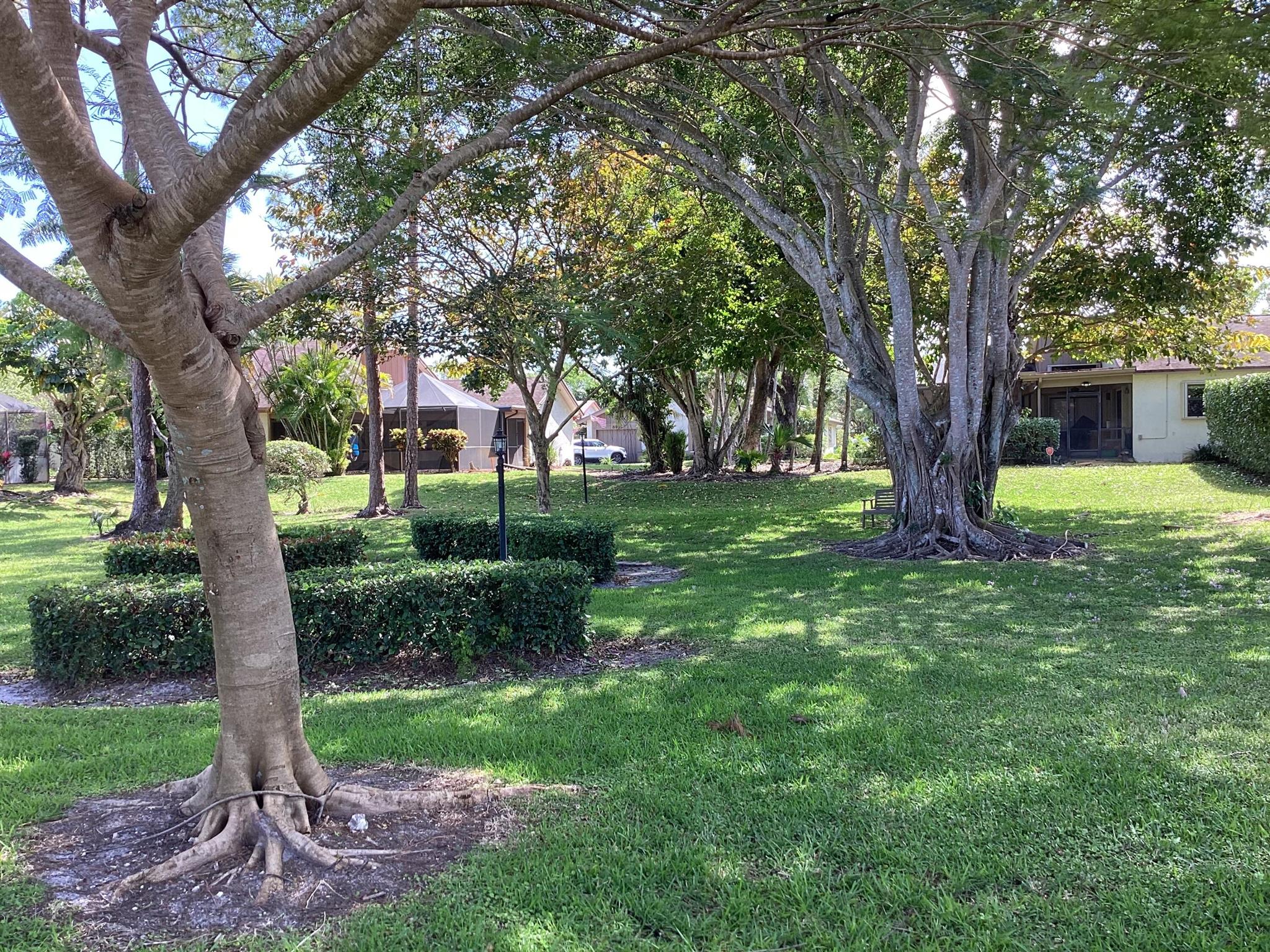 ARBOR WOOD VILLAS - Residential Lease