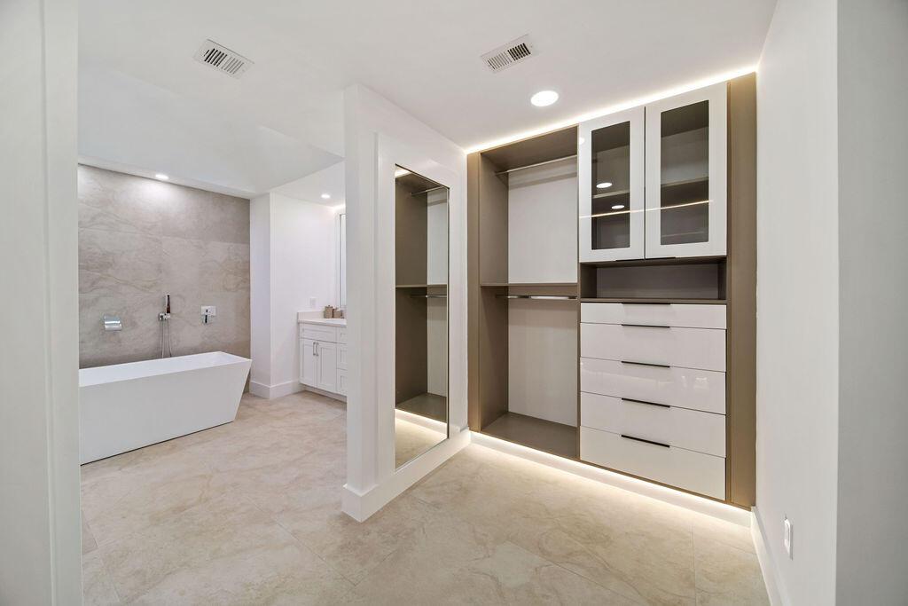 BOCA WOODS COUNTRY CLUB 1 - Residential