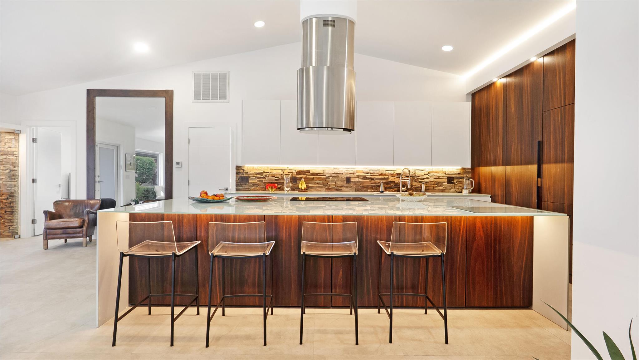 View photos, virtual tours, details... 10367 Sunset Bend Drive