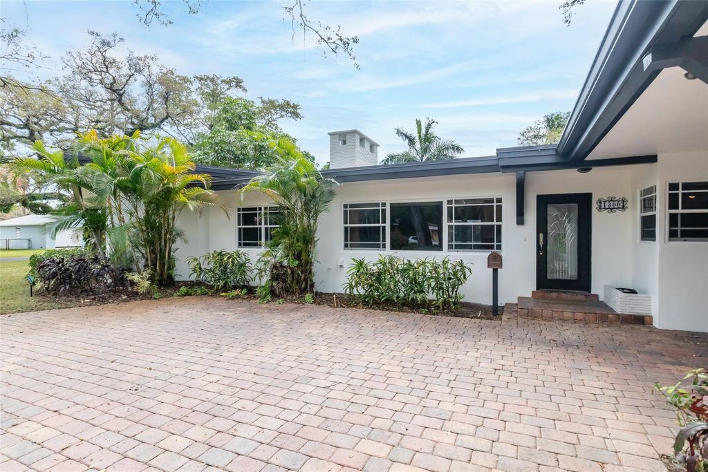 Photo of 1300 SW 19th Street, Fort Lauderdale, FL 33315 (MLS # F10427956)