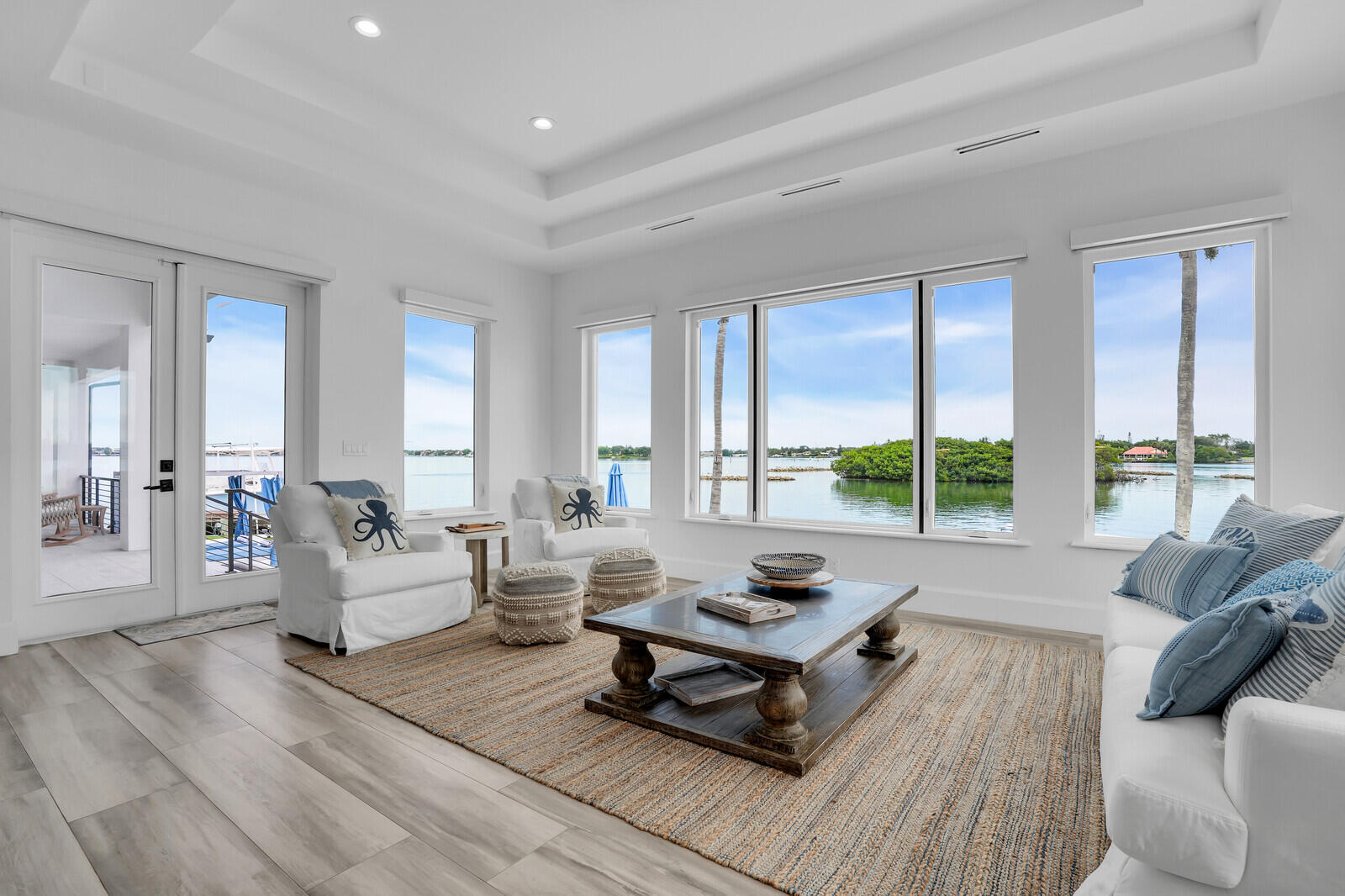 RIO VISTA OF ISLAND SHORES - Residential