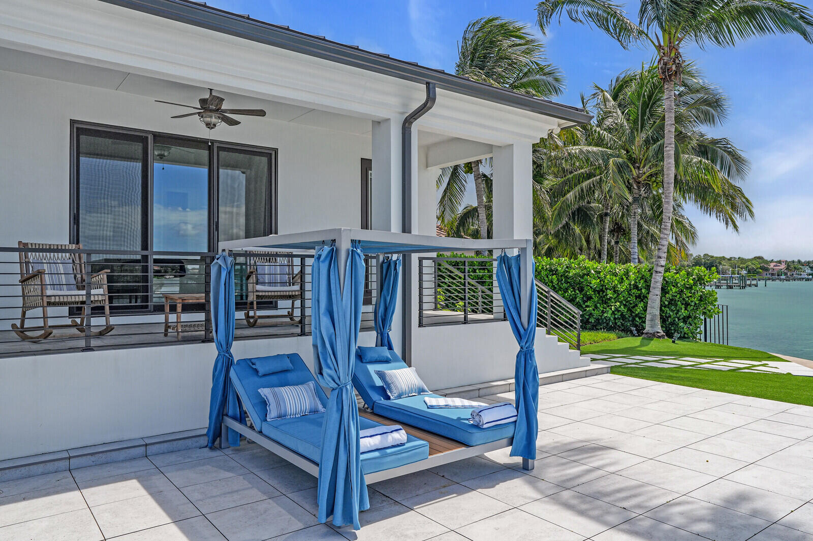 RIO VISTA OF ISLAND SHORES - Residential