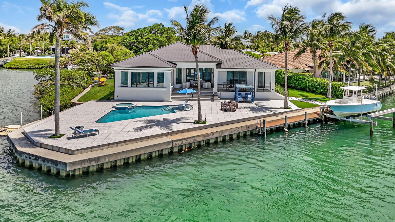 RIO VISTA OF ISLAND SHORES - Residential