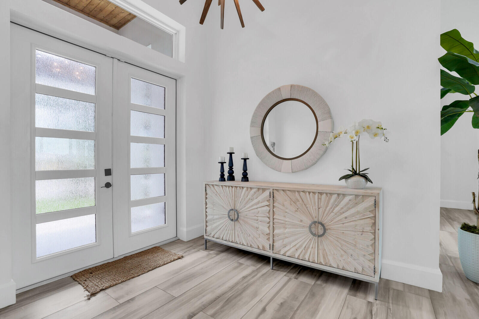 RIO VISTA OF ISLAND SHORES - Residential