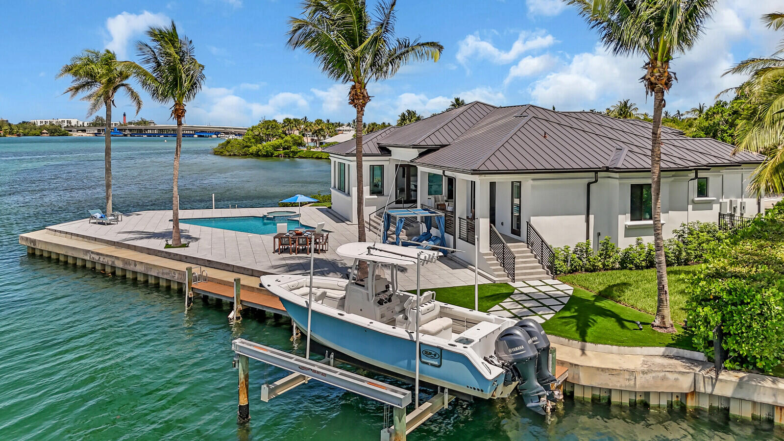 RIO VISTA OF ISLAND SHORES - Residential