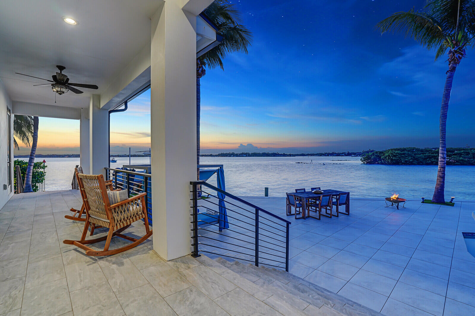 RIO VISTA OF ISLAND SHORES - Residential