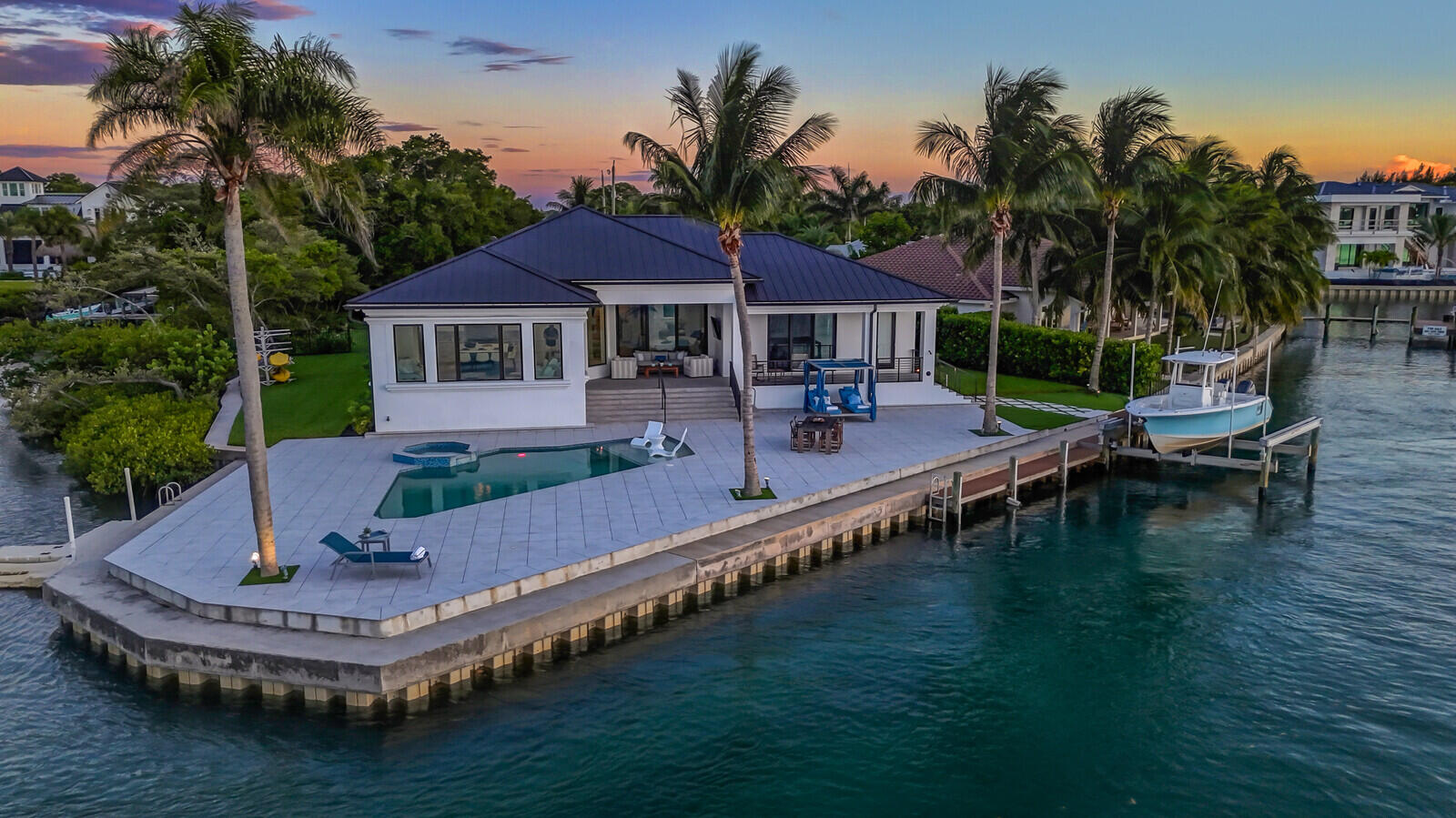 RIO VISTA OF ISLAND SHORES - Residential