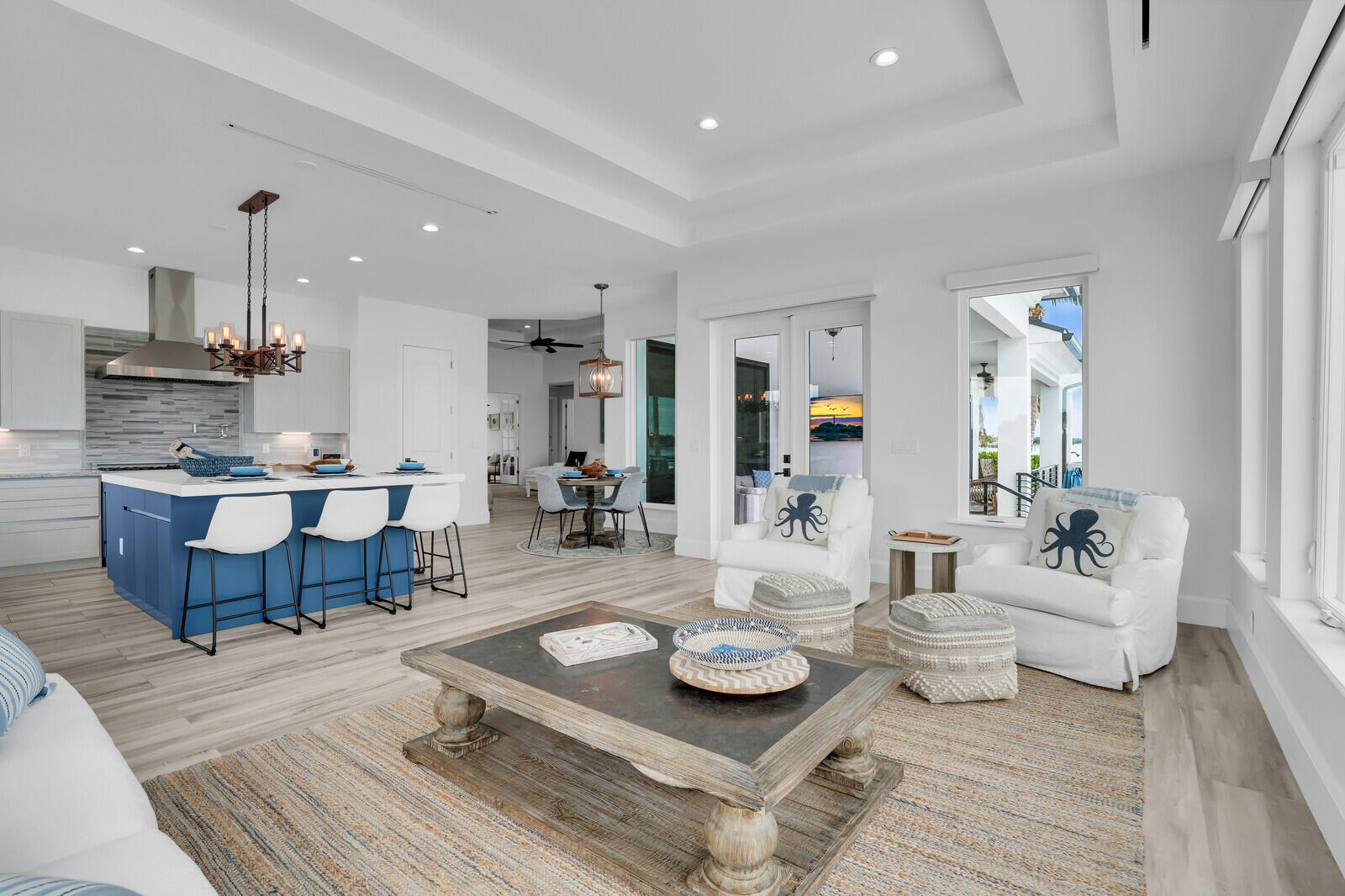 RIO VISTA OF ISLAND SHORES - Residential