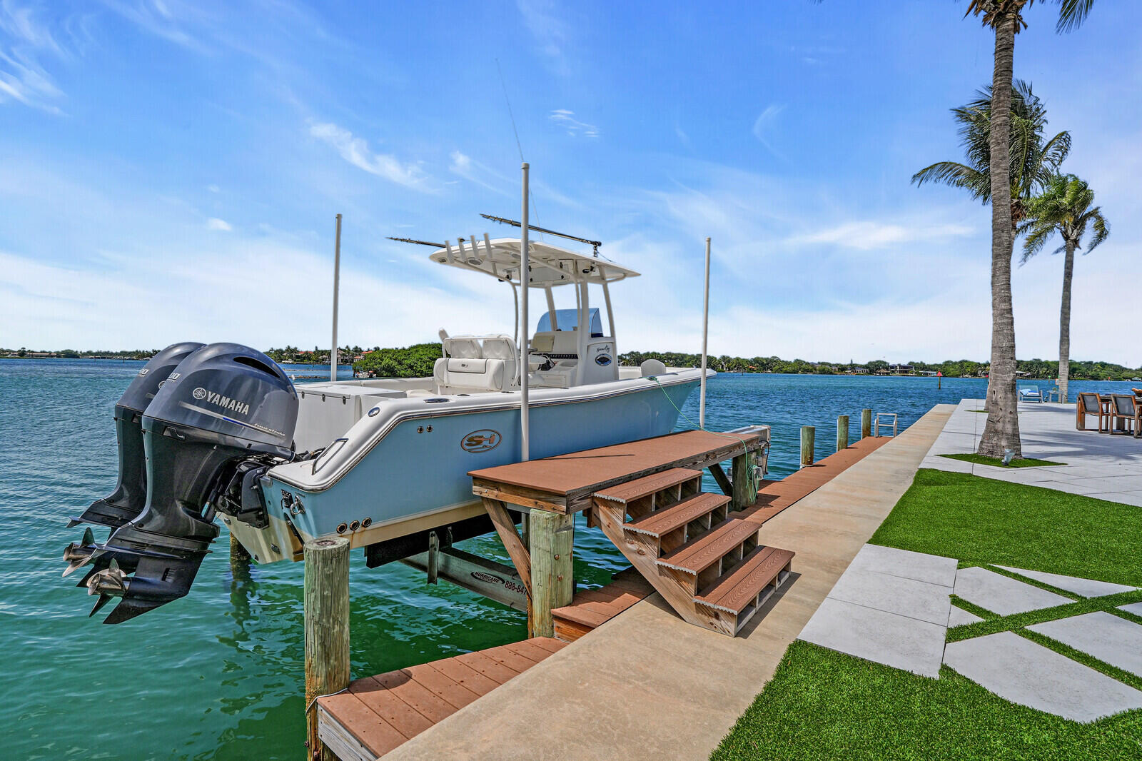 RIO VISTA OF ISLAND SHORES - Residential