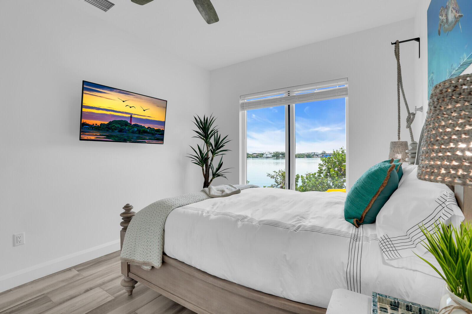 RIO VISTA OF ISLAND SHORES - Residential