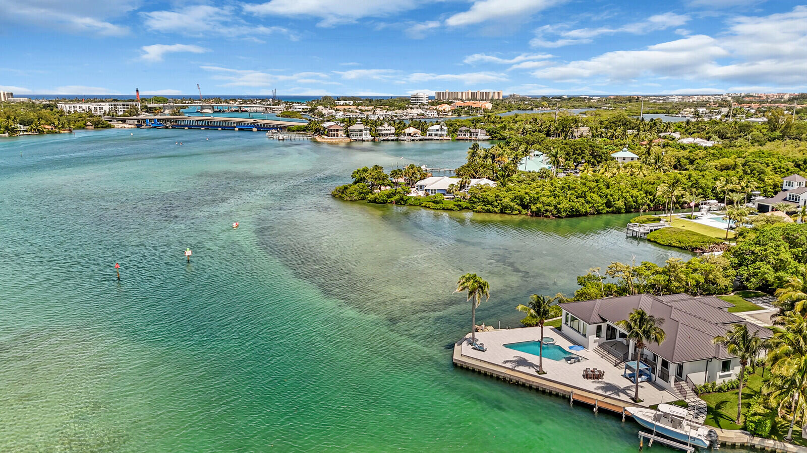 RIO VISTA OF ISLAND SHORES - Residential