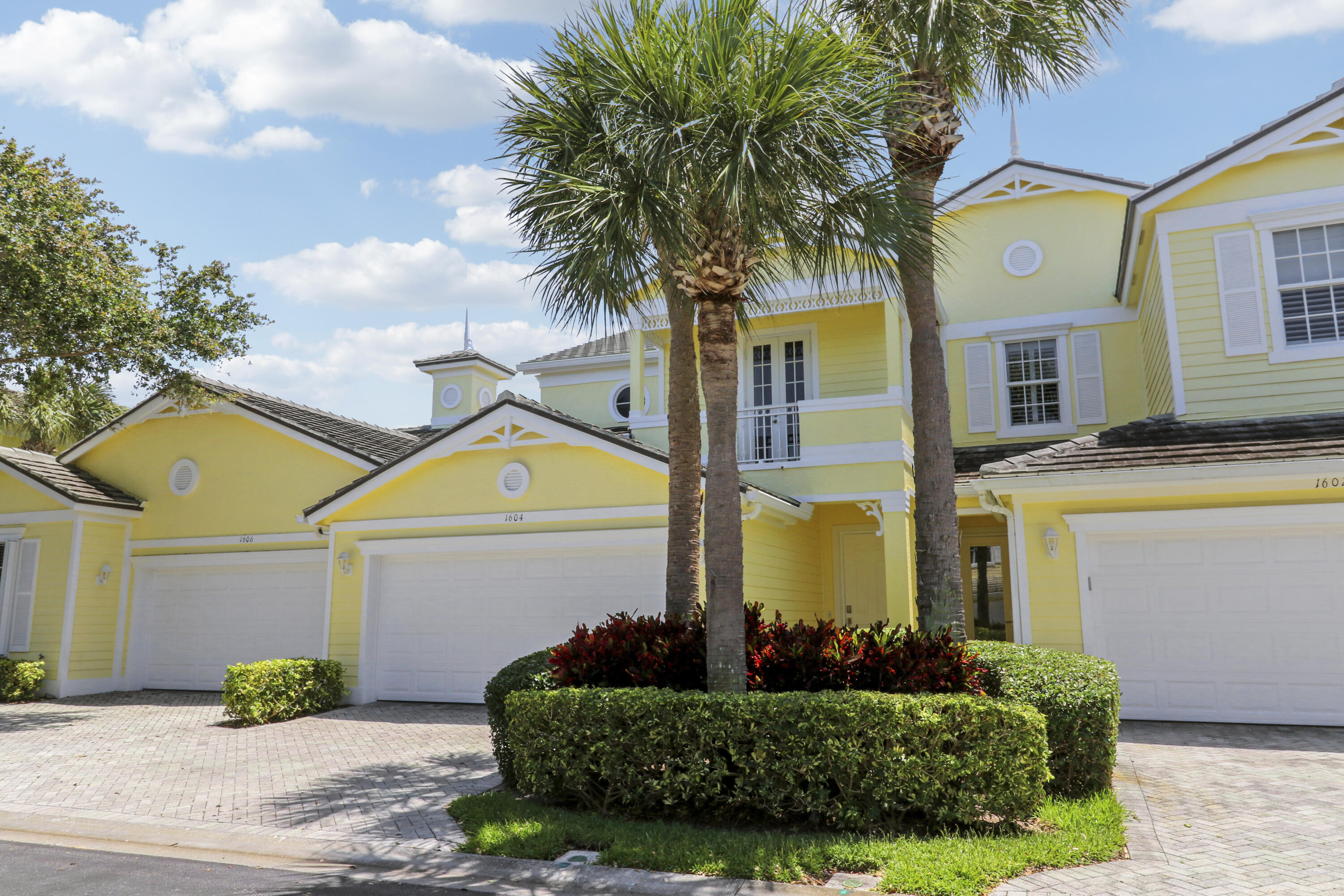 1604 Mariner Bay Boulevard