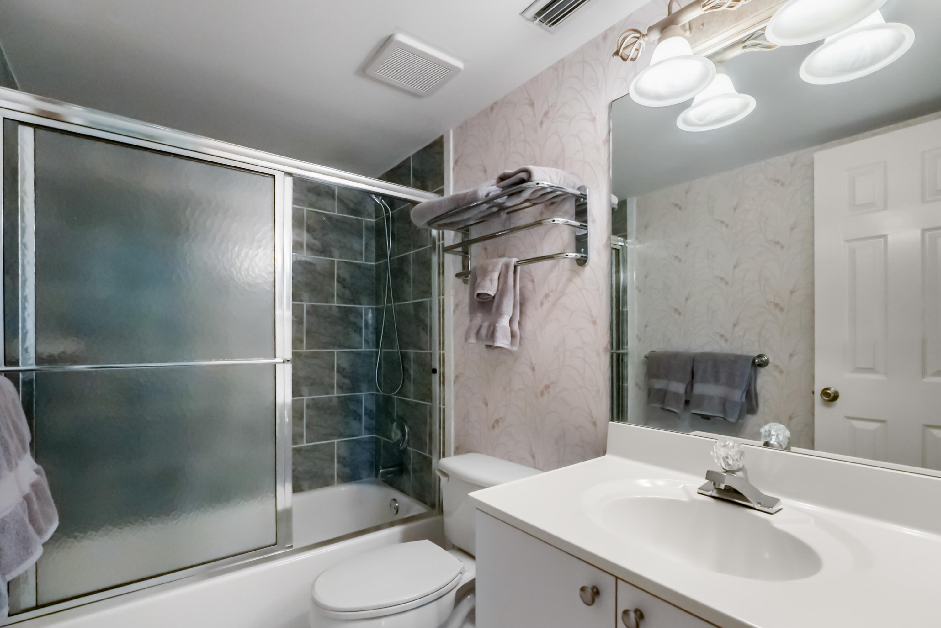 MILES GRANT CONDO - Residential