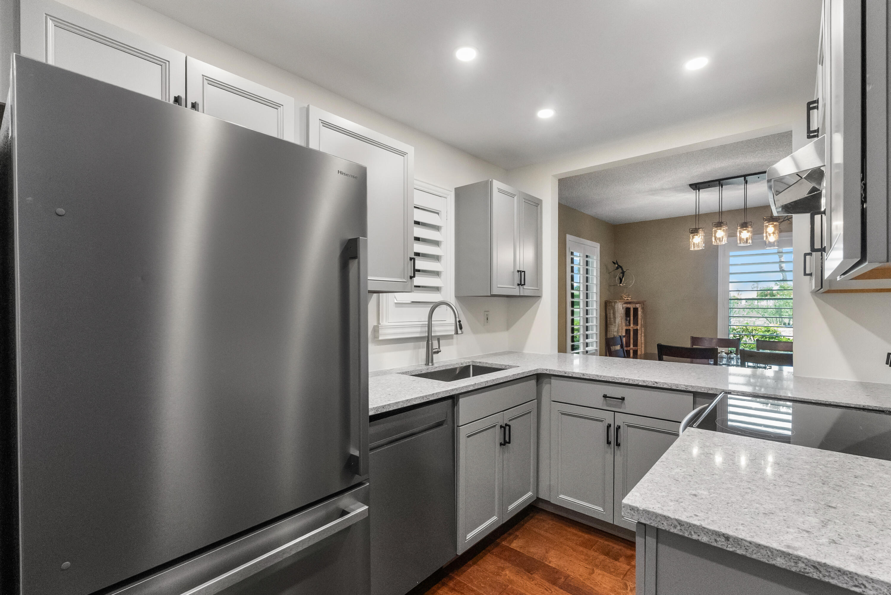 MILES GRANT CONDO - Residential