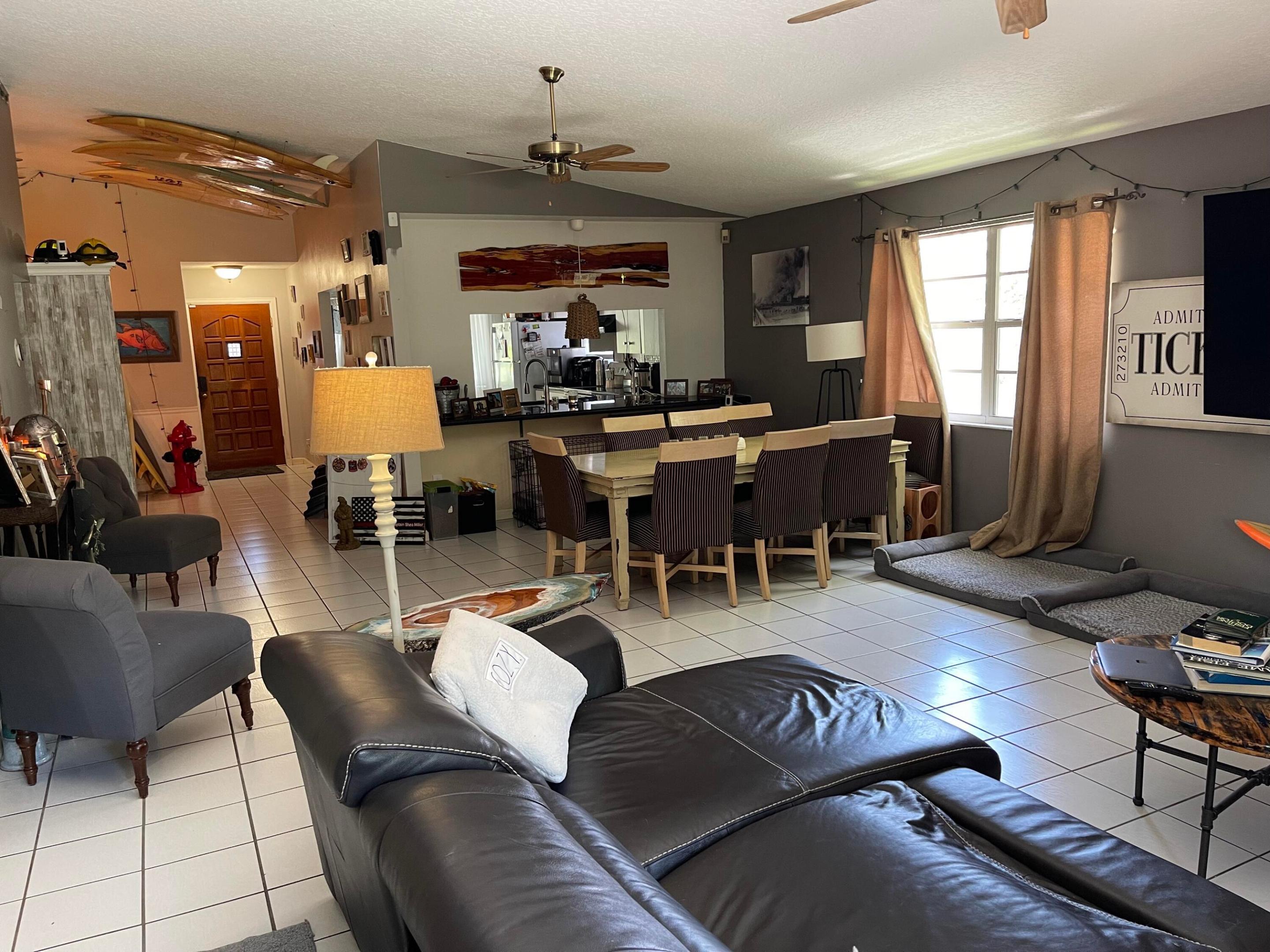 LAKESIDE POINT ADD TO LANTANA - Residential