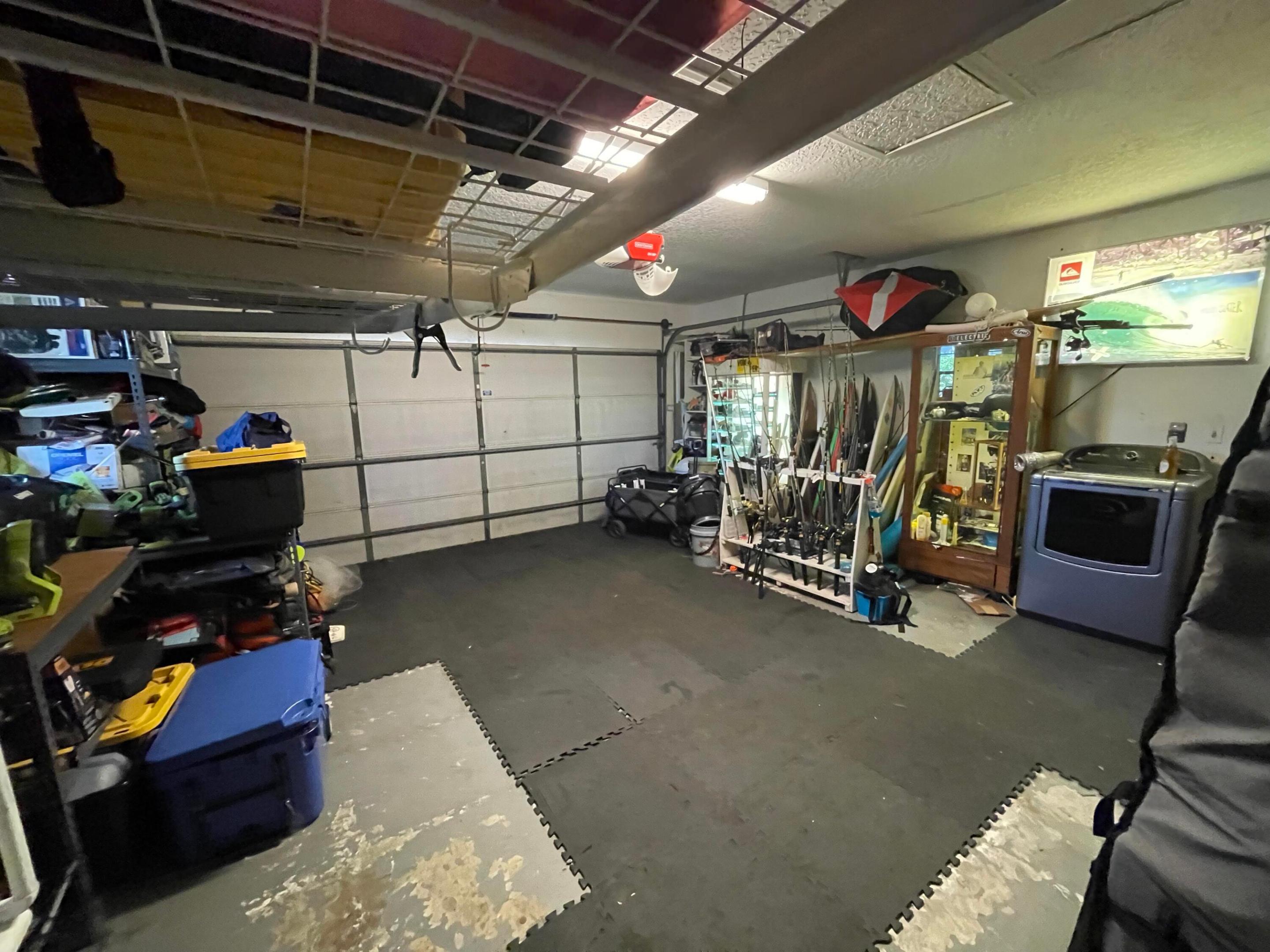 LAKESIDE POINT ADD TO LANTANA - Residential