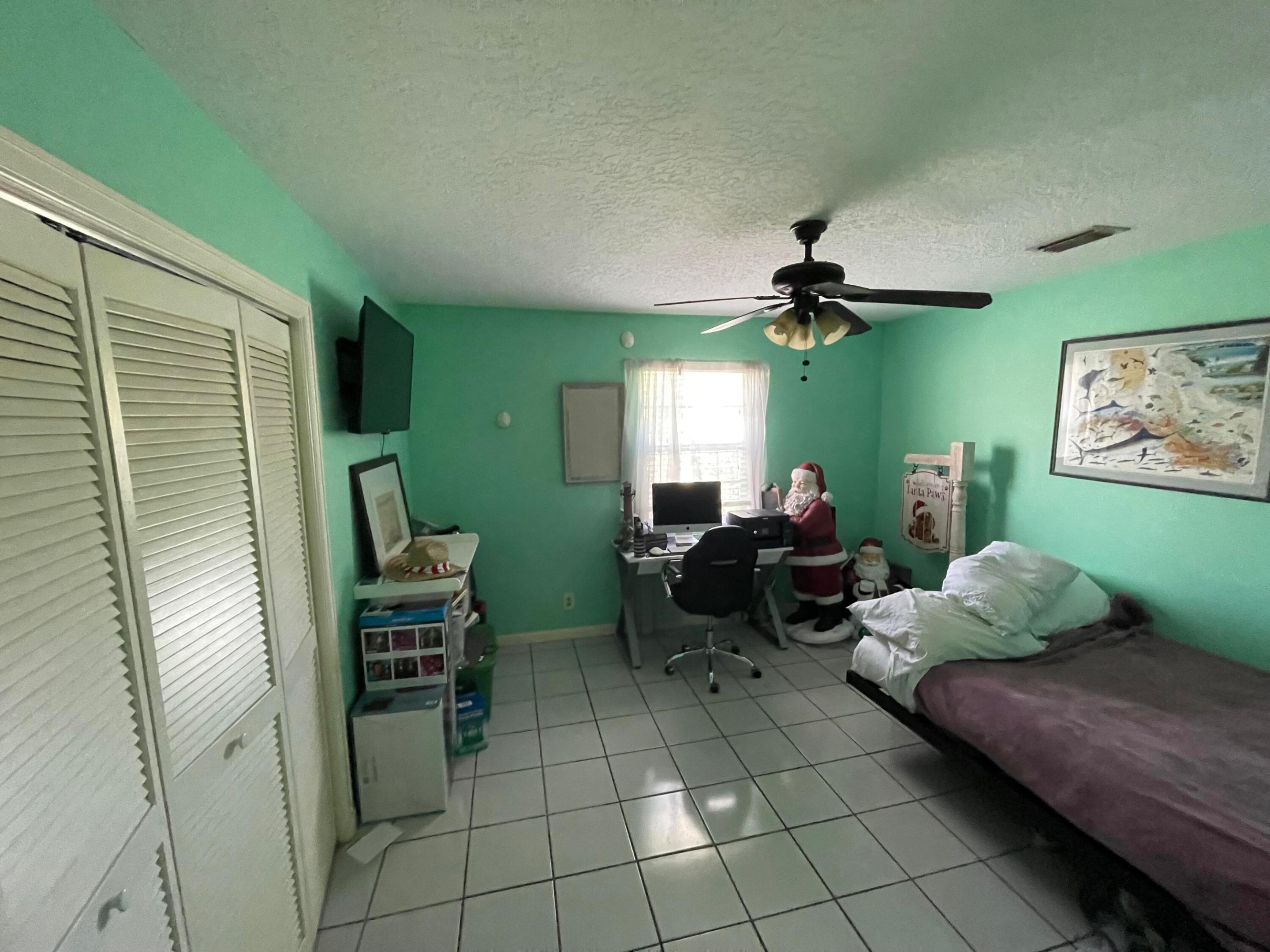 LAKESIDE POINT ADD TO LANTANA - Residential