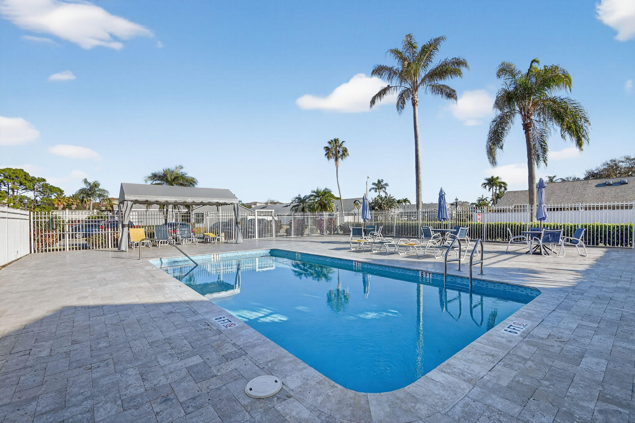 LAKESIDE GREEN 7 - Residential