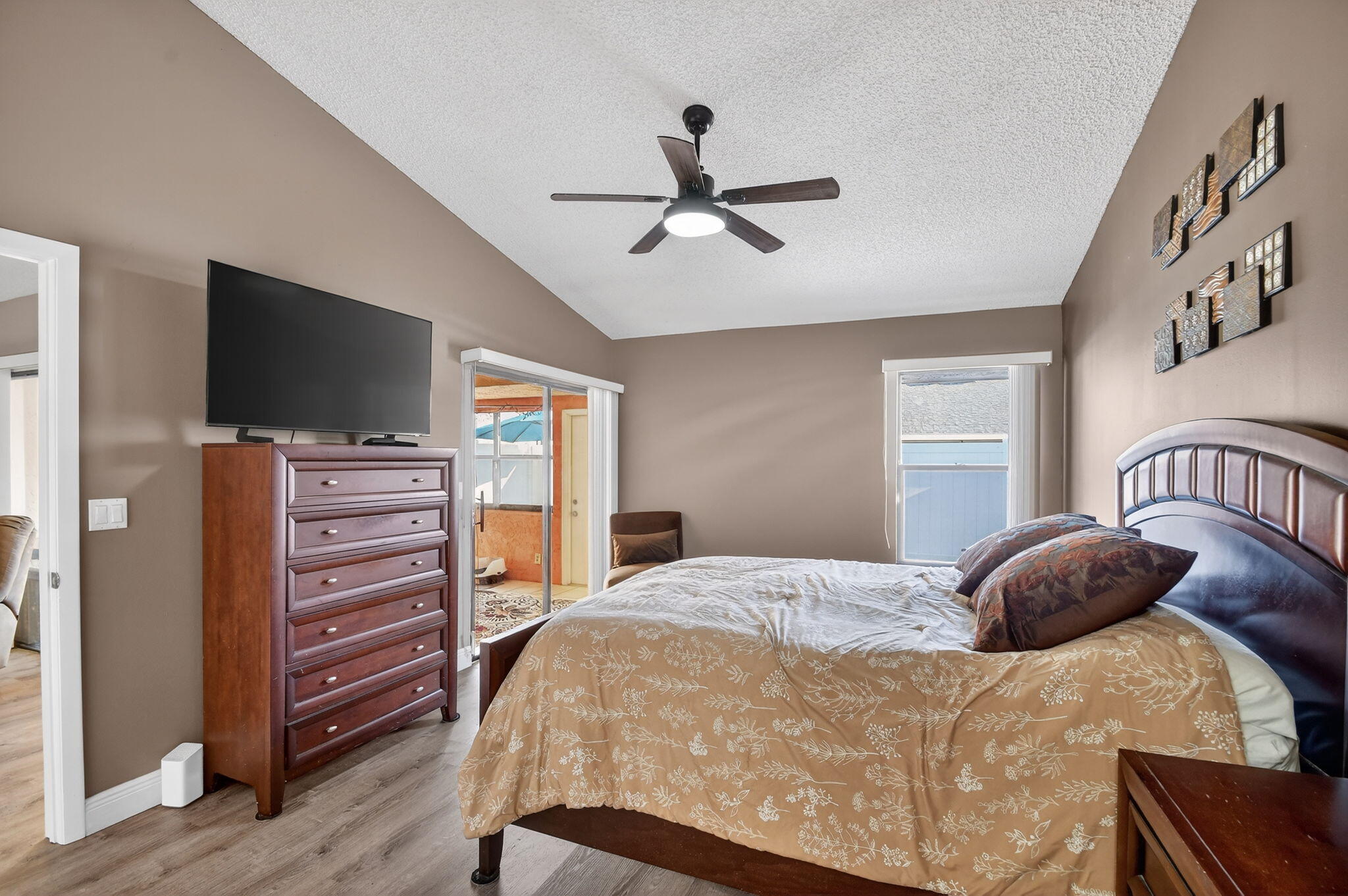 LAKESIDE GREEN 7 - Residential