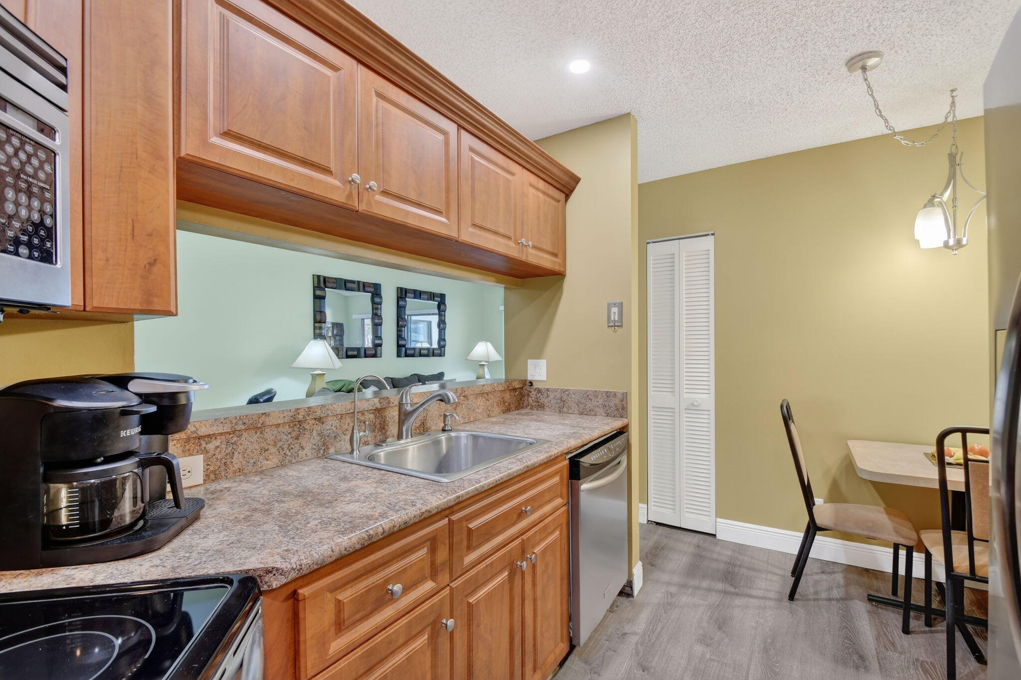 LAKESIDE GREEN 7 - Residential