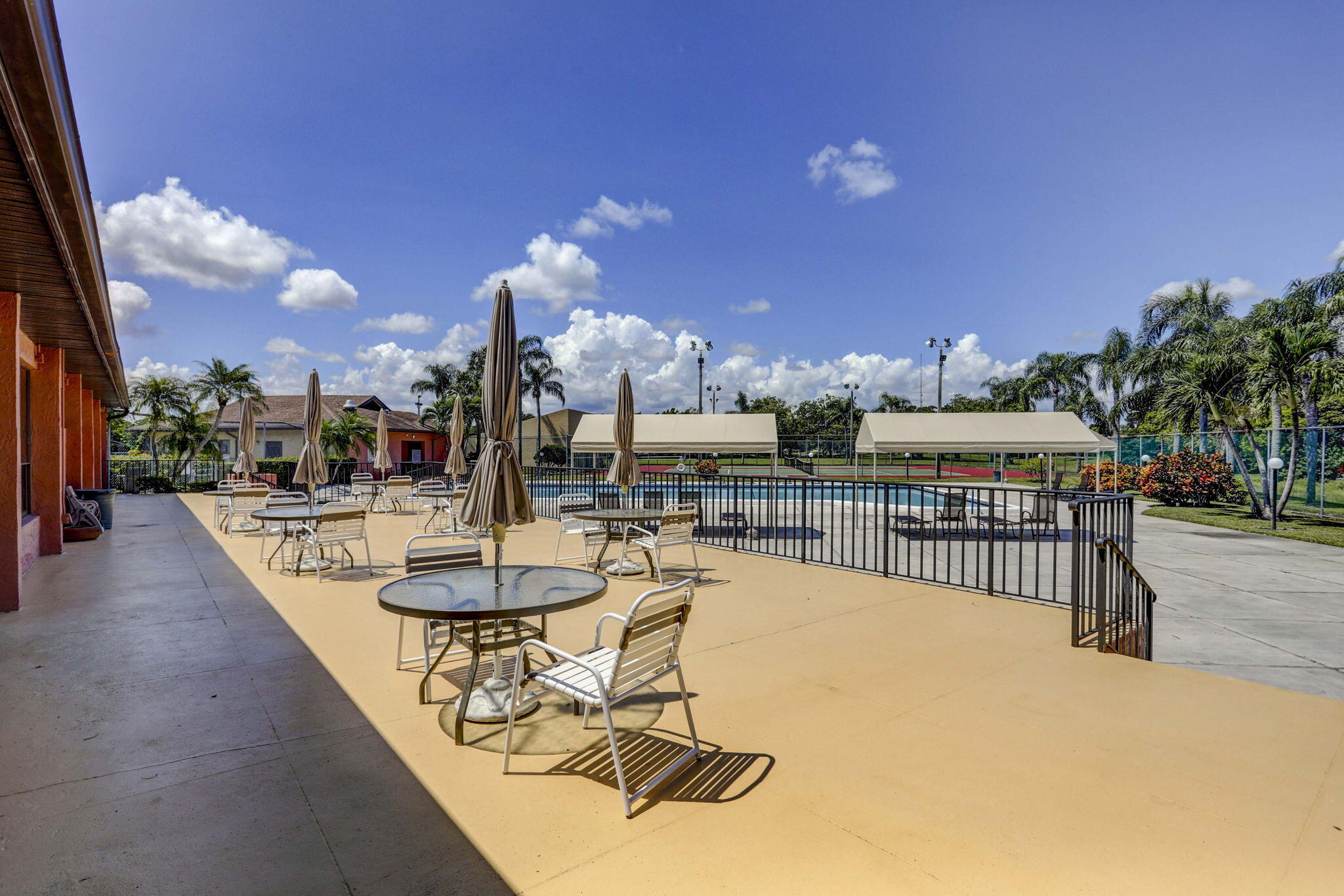 LAKESIDE GREEN 7 - Residential