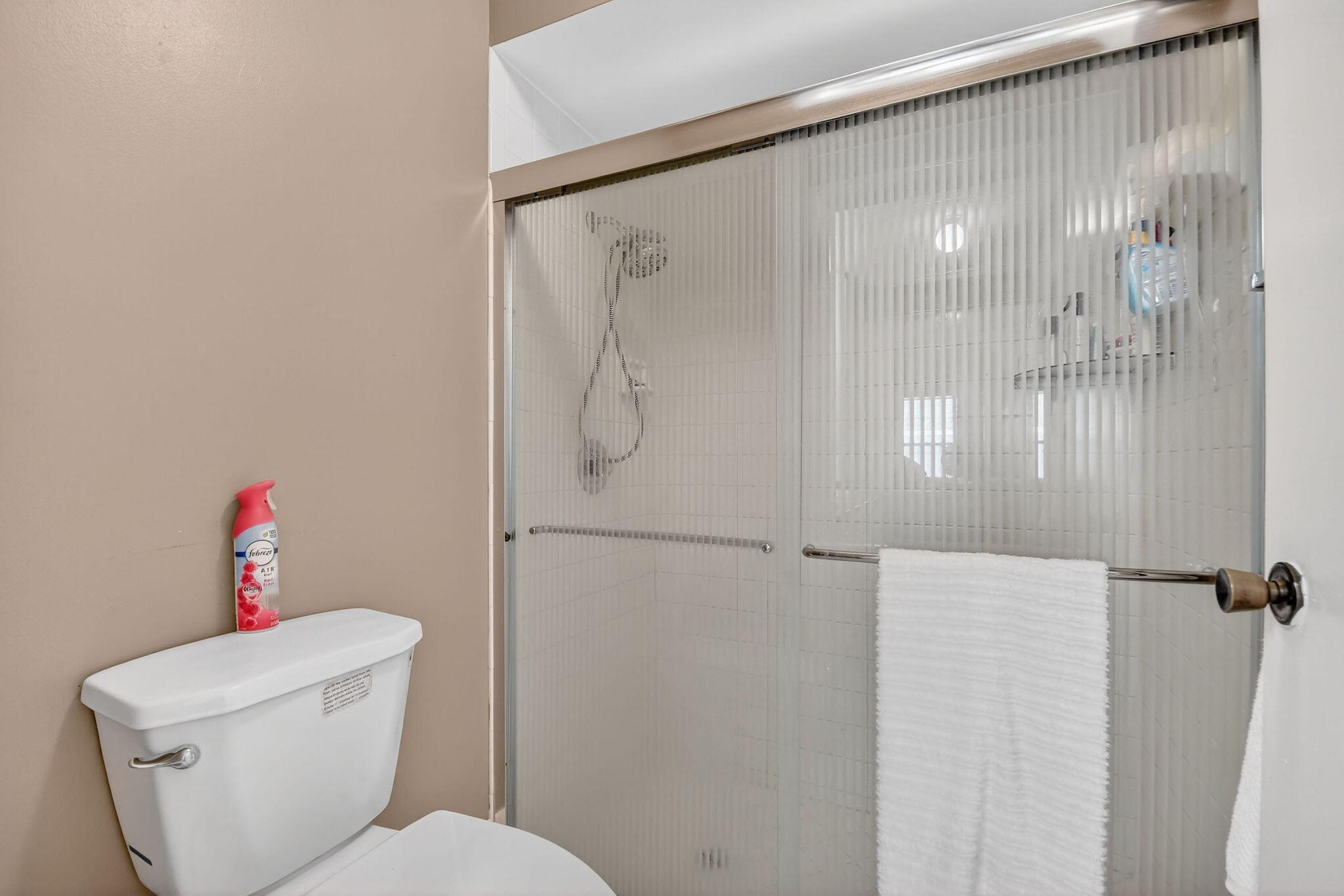 LAKESIDE GREEN 7 - Residential