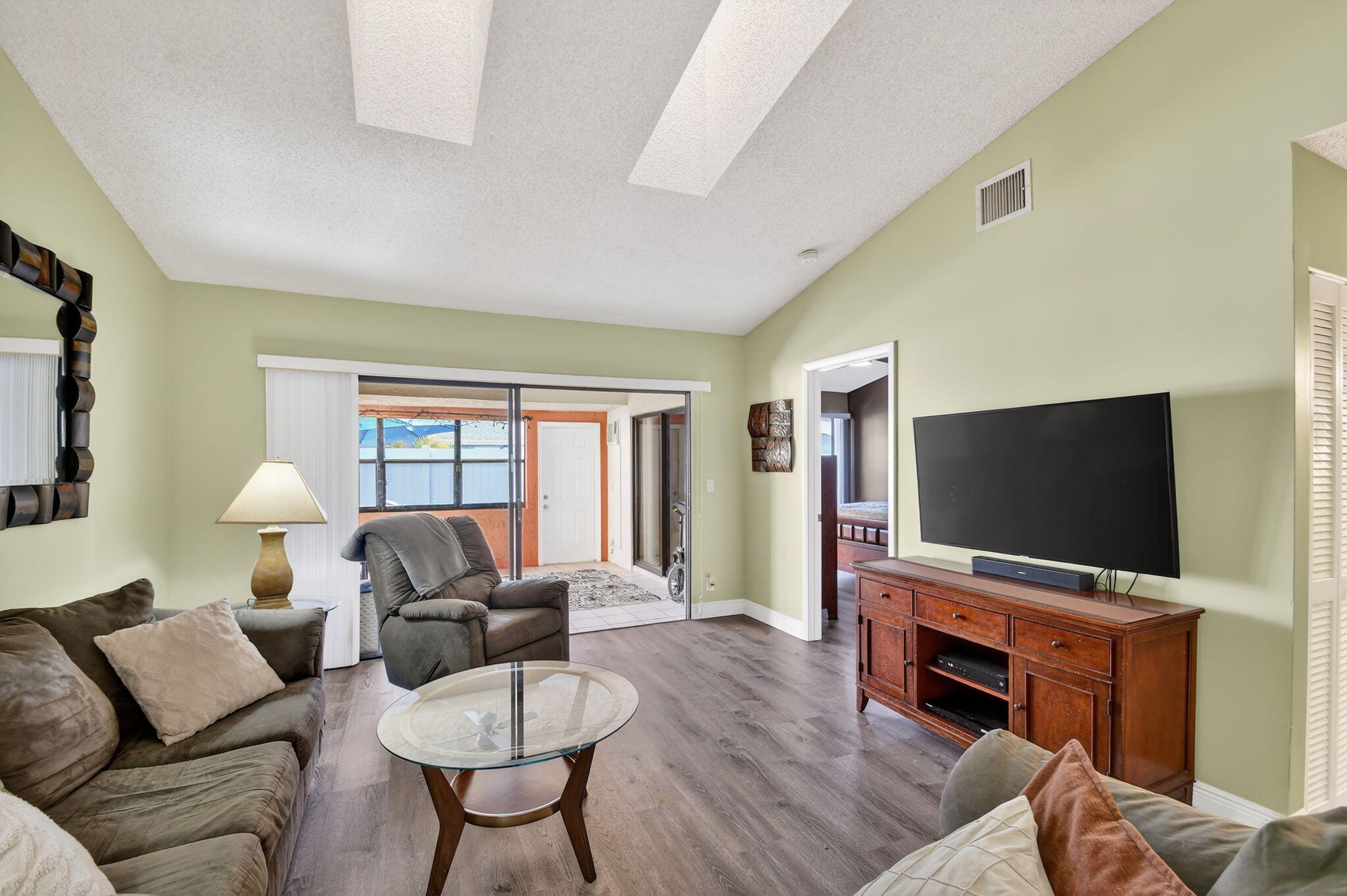 LAKESIDE GREEN 7 - Residential