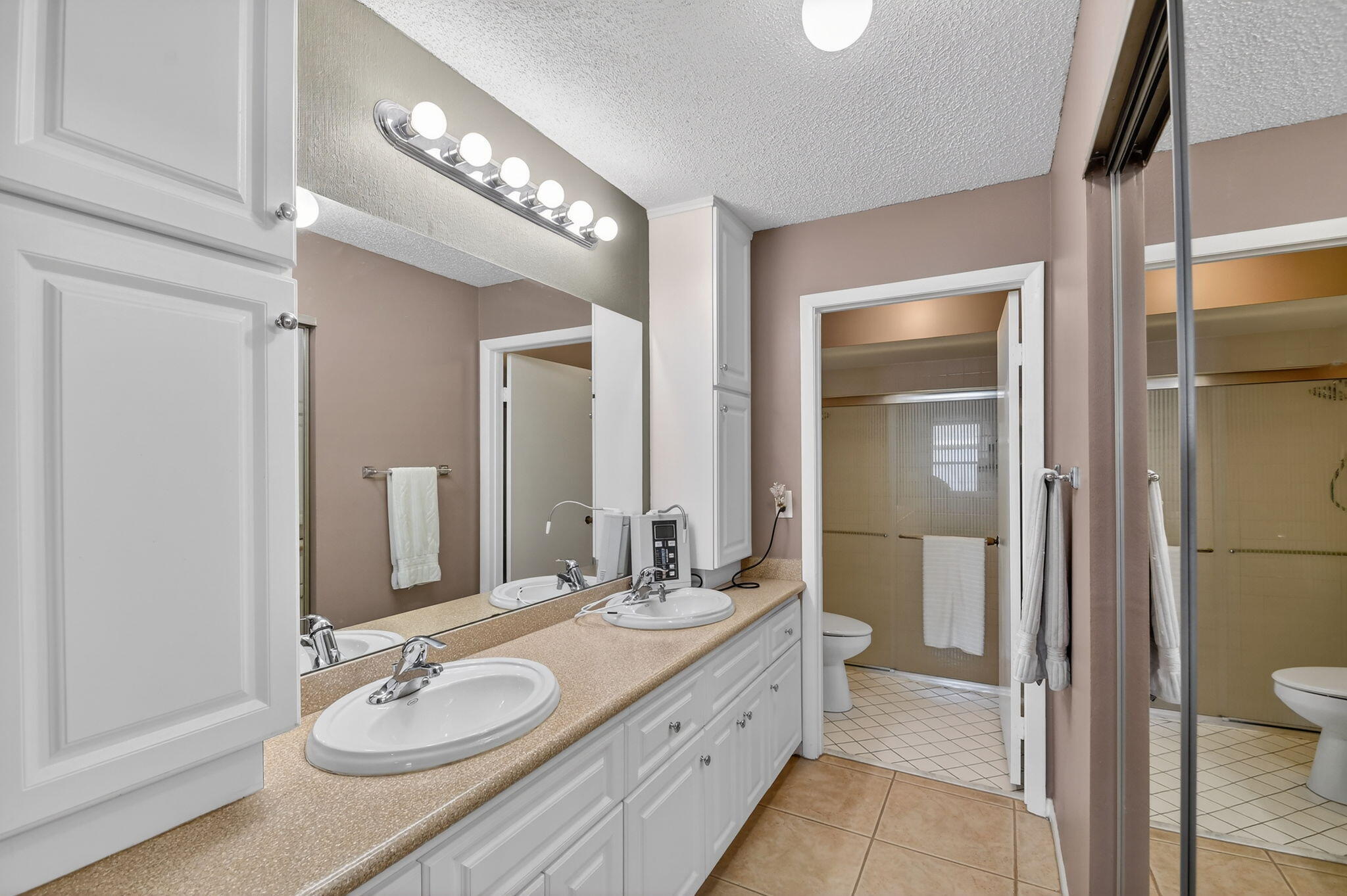 LAKESIDE GREEN 7 - Residential