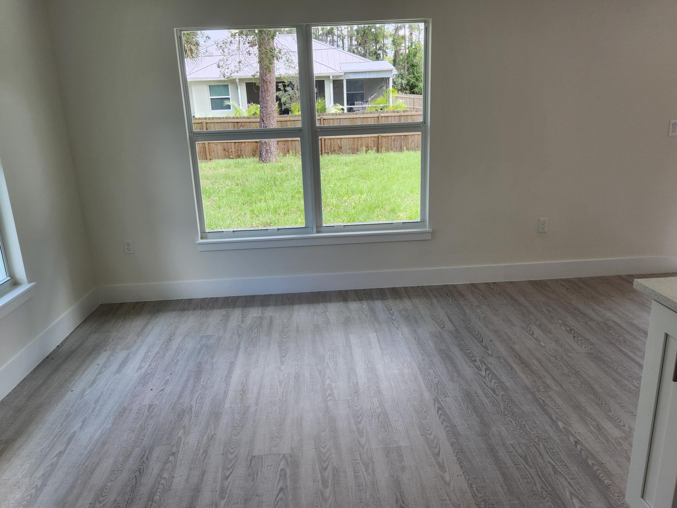 LAKEWOOD PARK UNIT 5 - Residential Lease